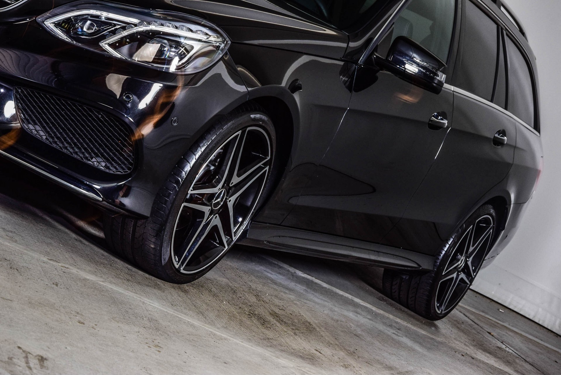 Mercedes-Benz E-Klasse 220 Cdi T AMG Distronic/Standkachel/Keyless/Schuifdak/ILS Aut7 Foto 17