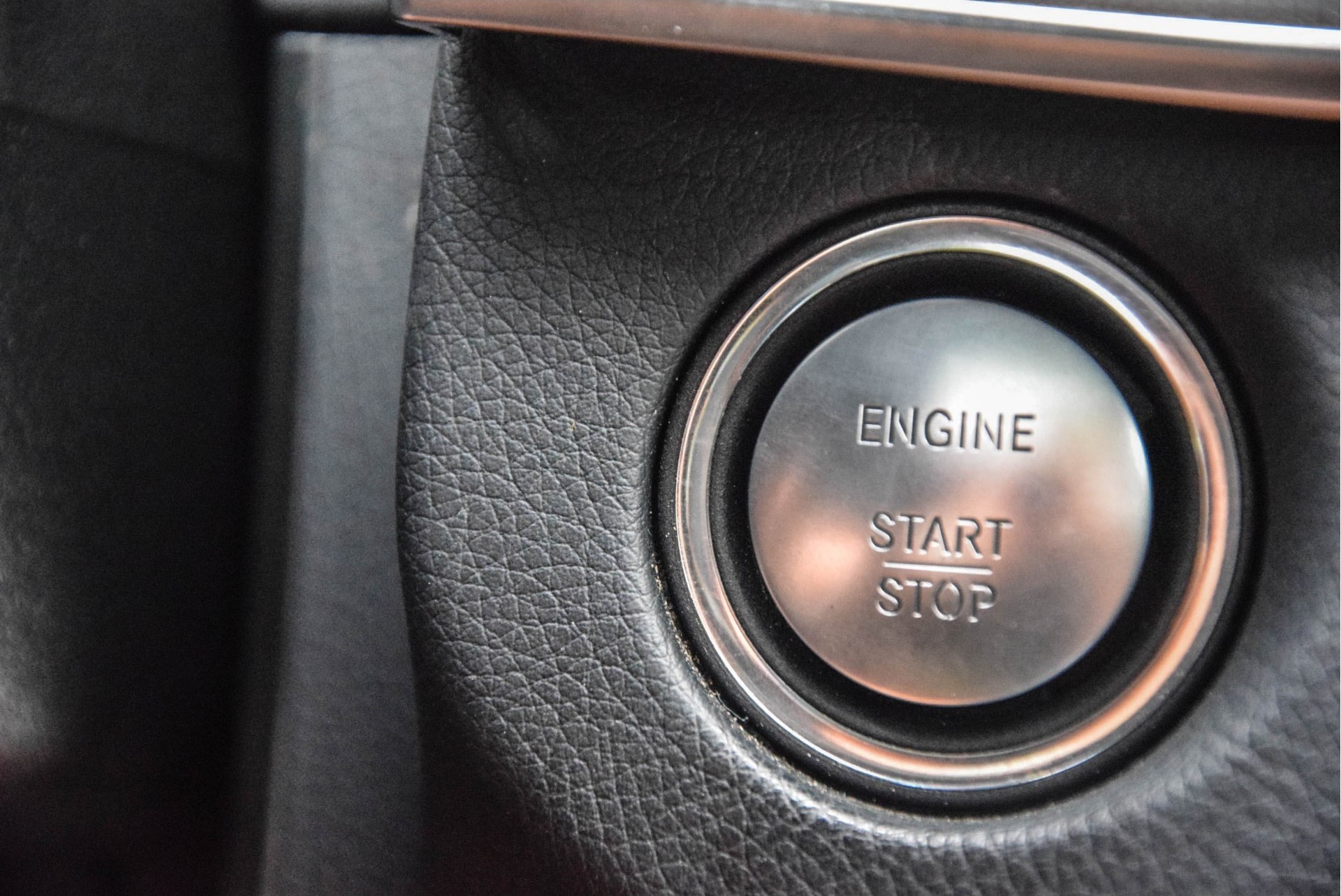 Mercedes-Benz E-Klasse 220 Cdi T AMG Distronic/Standkachel/Keyless/Schuifdak/ILS Aut7 Foto 6