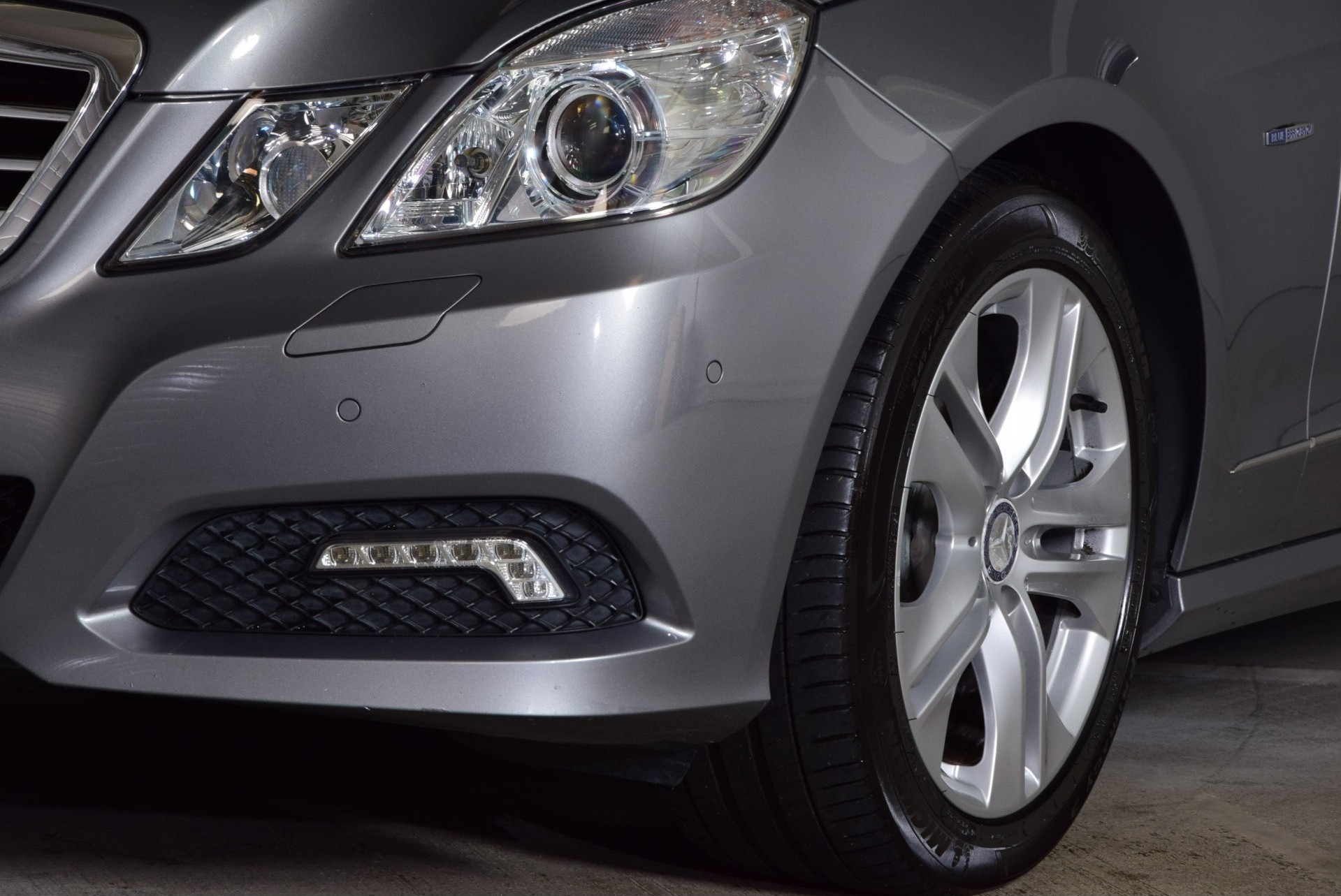 Mercedes-Benz E-Klasse 350 CDI 4-Matic Avantgarde Com/ILS/Parktronic Aut7 Foto 14