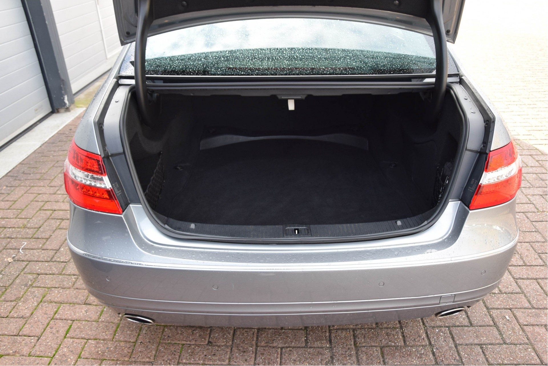 Mercedes-Benz E-Klasse 350 CDI 4-Matic Avantgarde Com/ILS/Parktronic Aut7 Foto 18