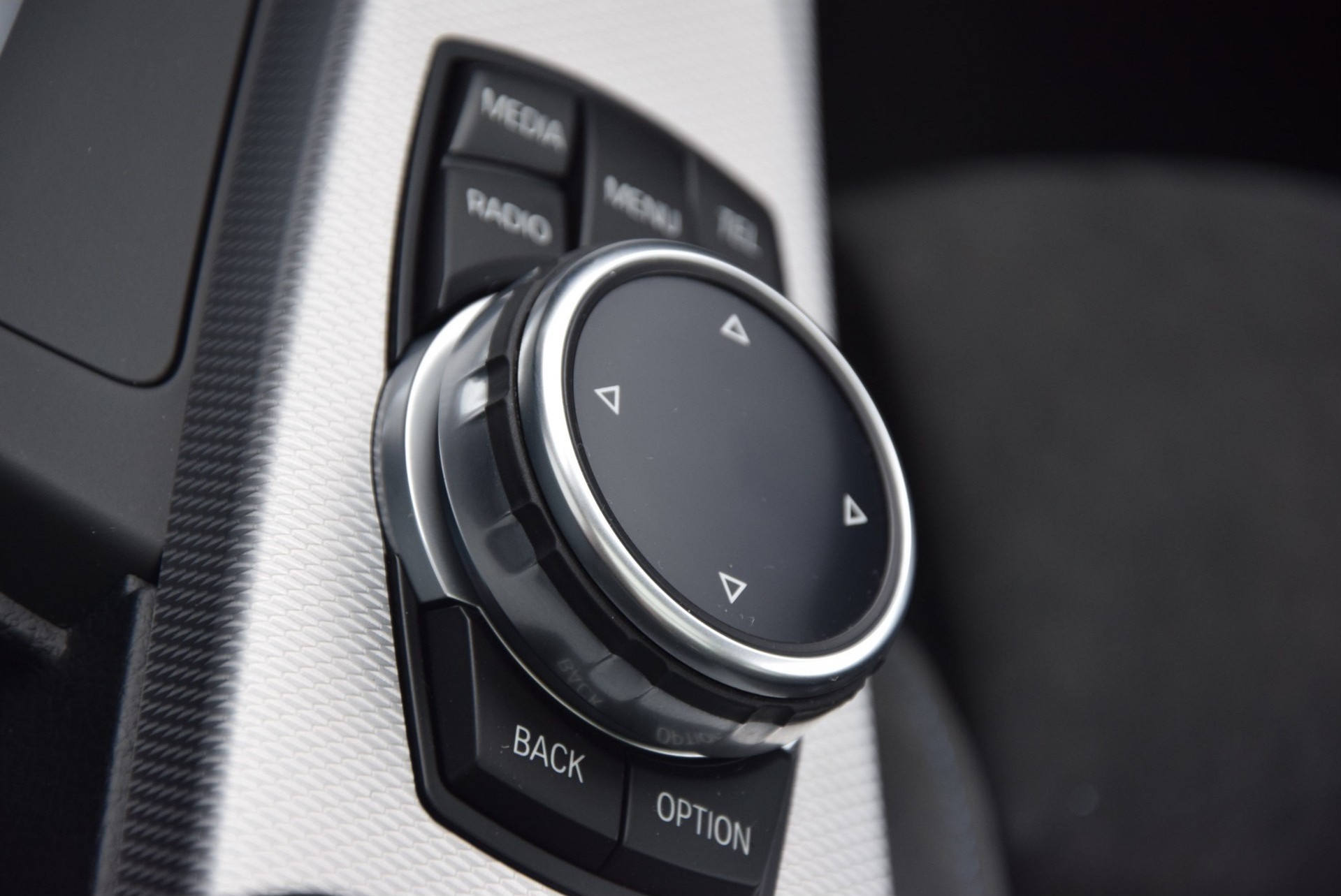 BMW 3 Serie Touring 318D High Executive M-Sportpakket Panorama/19"/Keyless Aut8 Foto 10