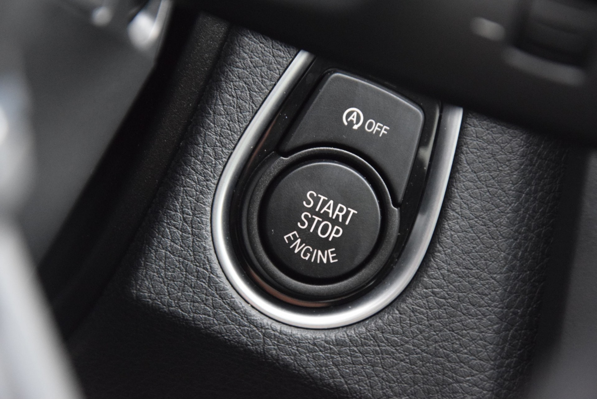 BMW 3 Serie Touring 318D High Executive M-Sportpakket Panorama/19"/Keyless Aut8 Foto 11