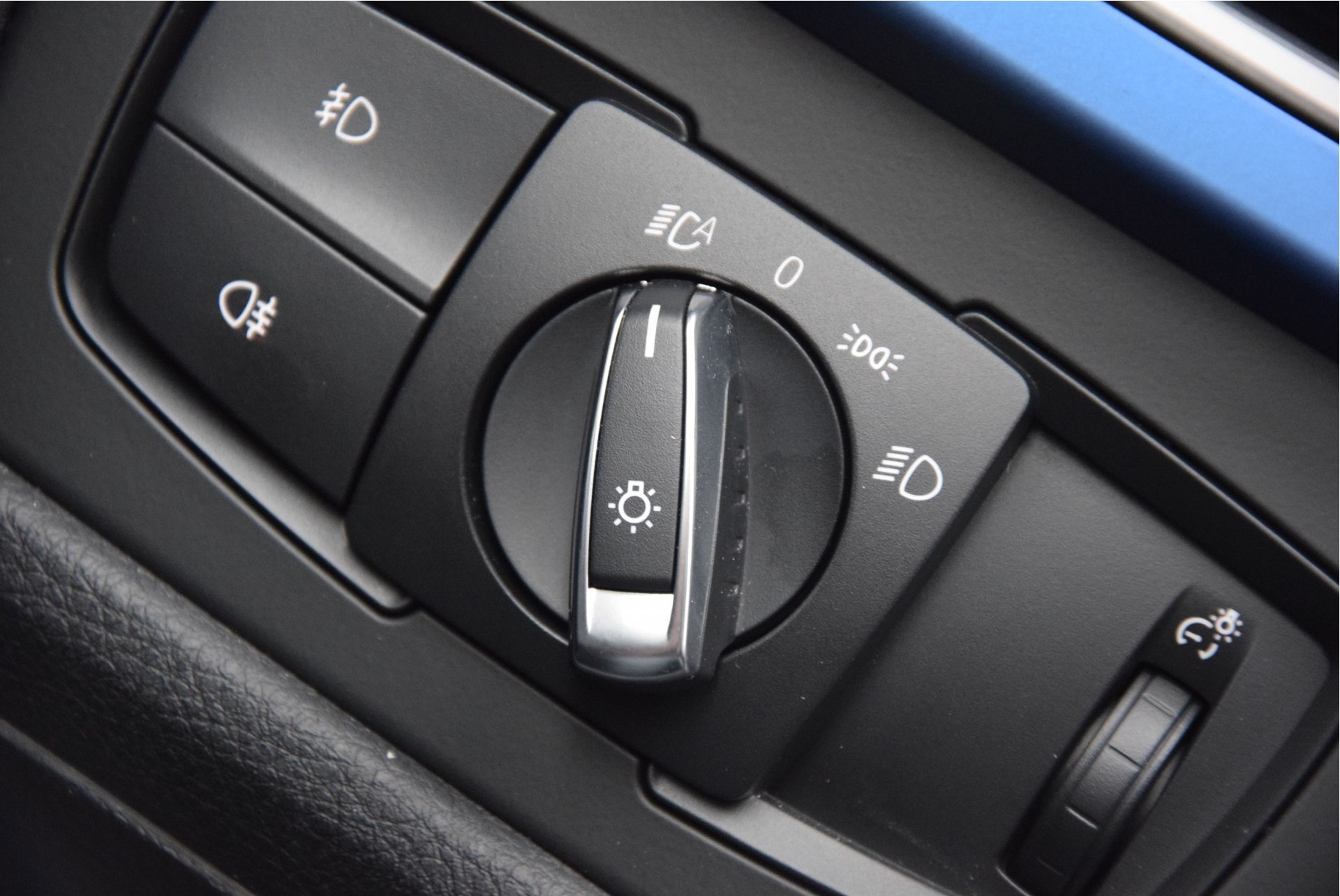 BMW 3 Serie Touring 318D High Executive M-Sportpakket Panorama/19"/Keyless Aut8 Foto 9