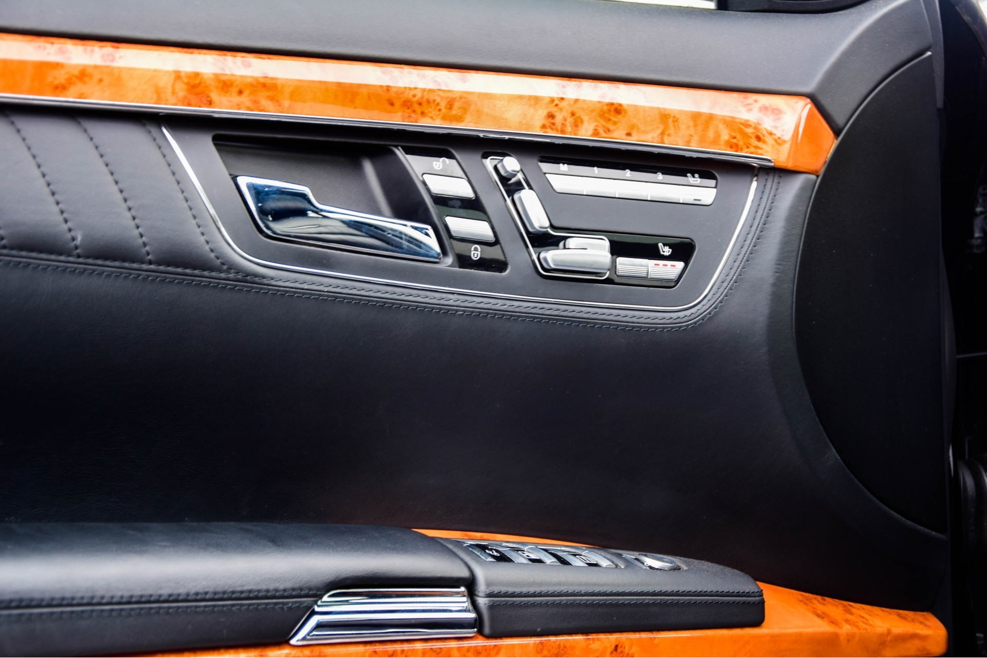 Mercedes-Benz S-Klasse 600 LANG NL auto 517PK / 830NM  Aut5 Foto 13