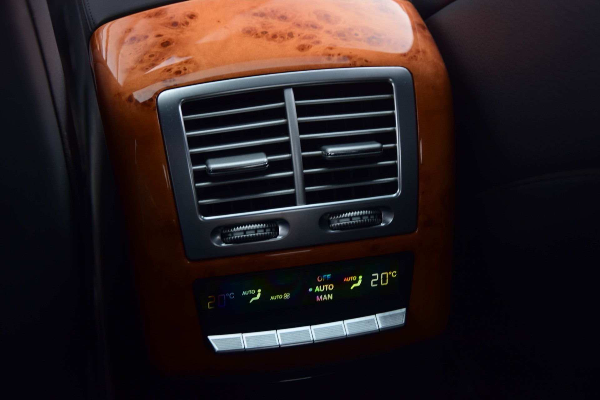 Mercedes-Benz S-Klasse 600 LANG NL auto 517PK / 830NM  Aut5 Foto 9