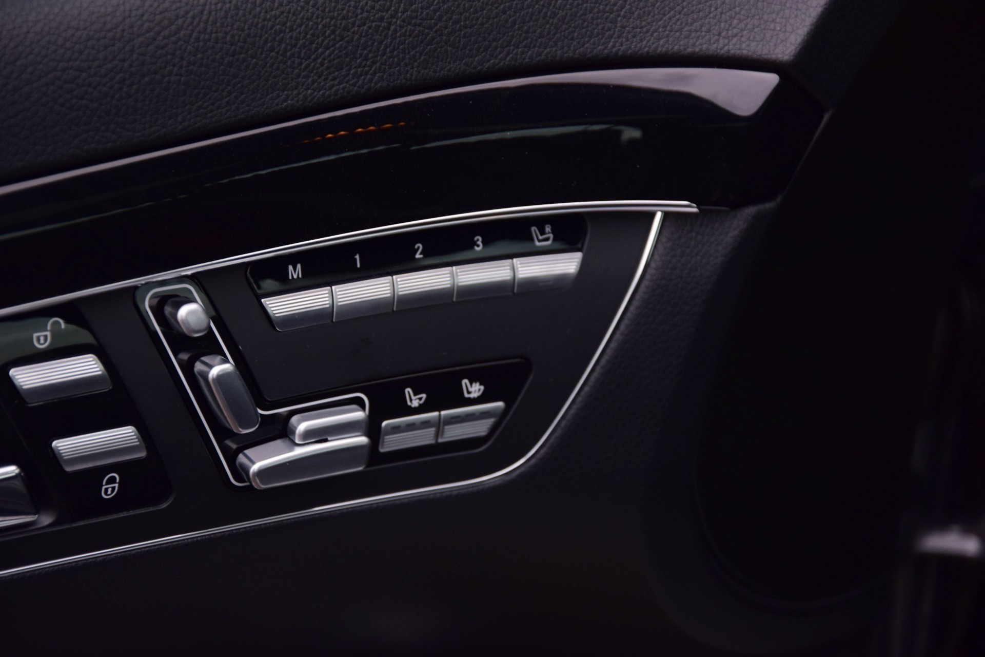 Mercedes-Benz S-Klasse 350 Bluetec AMG Entertainment/Harman Kardon/Mem/Dak Aut7 Foto 7