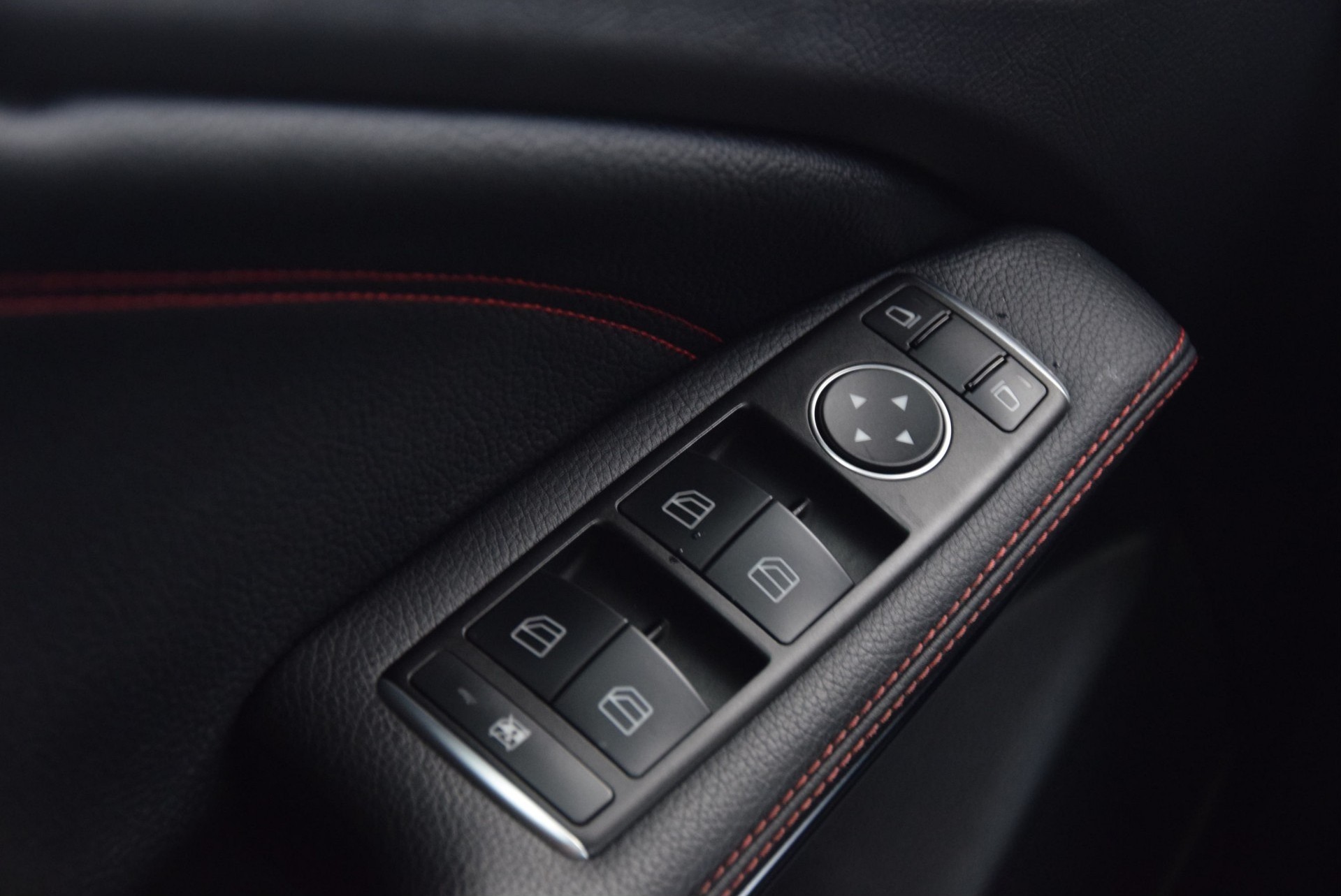 Mercedes-Benz GLA-Klasse 220 Cdi 4-Matic AMG Night Exclusive Panorama/Camera/Mem/ILS Aut7 Foto 9