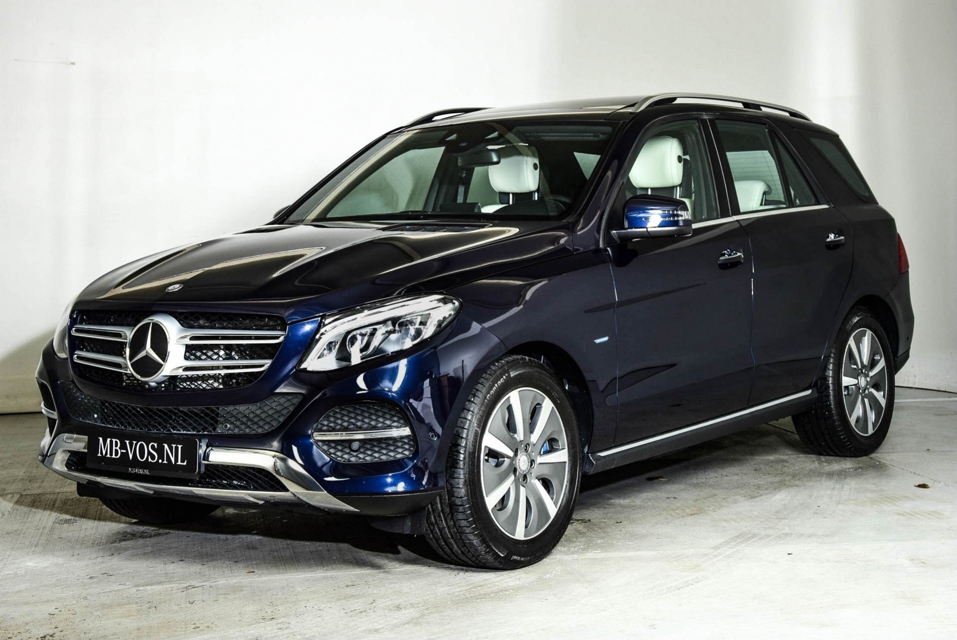 Mercedes-Benz GLE-Klasse 500e 14% 4-Matic Designo Panorama/Distronic/Massage/Entertainment Aut7 Foto 1