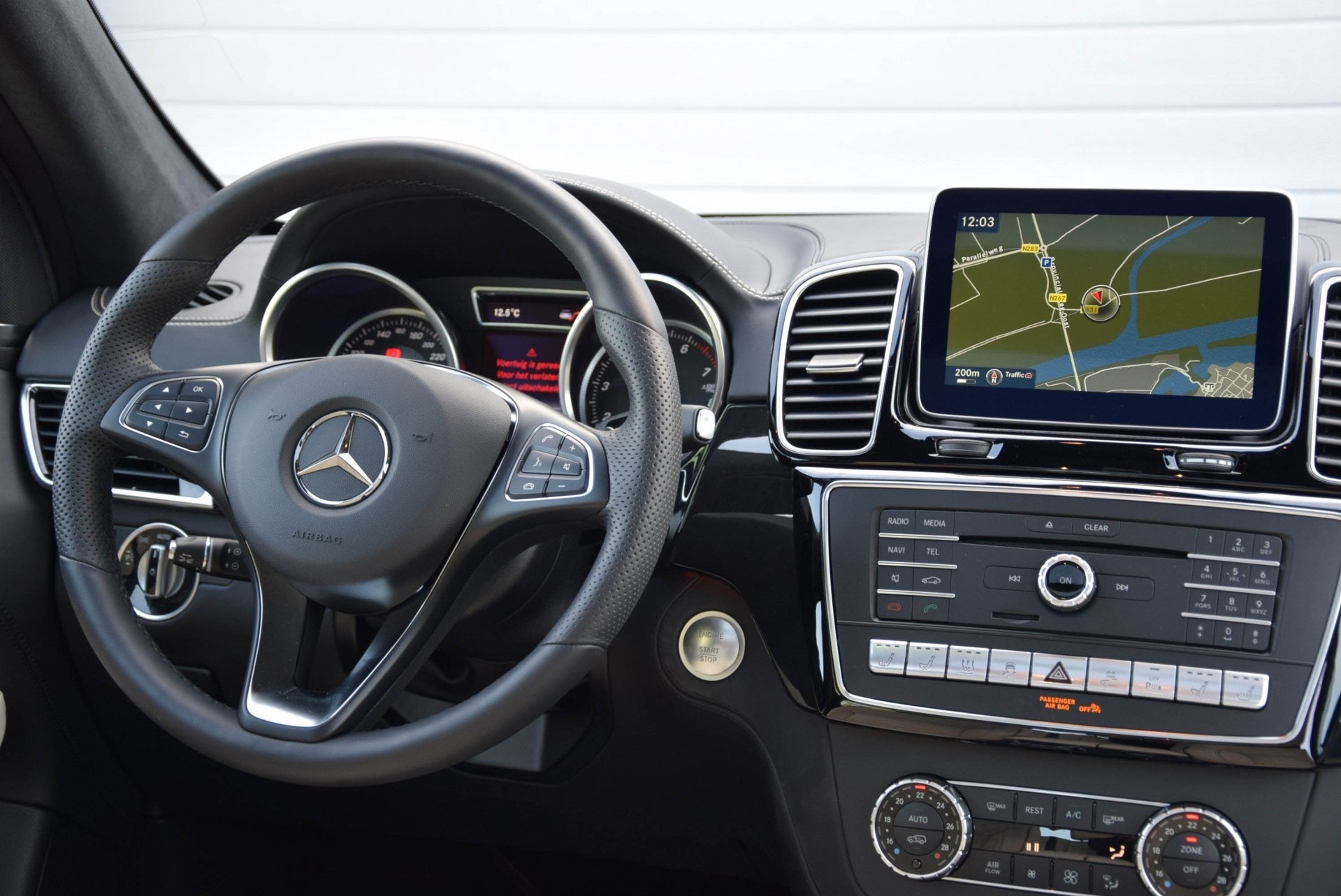 Mercedes-Benz GLE-Klasse 500e 14% 4-Matic Designo Panorama/Distronic/Massage/Entertainment Aut7 Foto 20