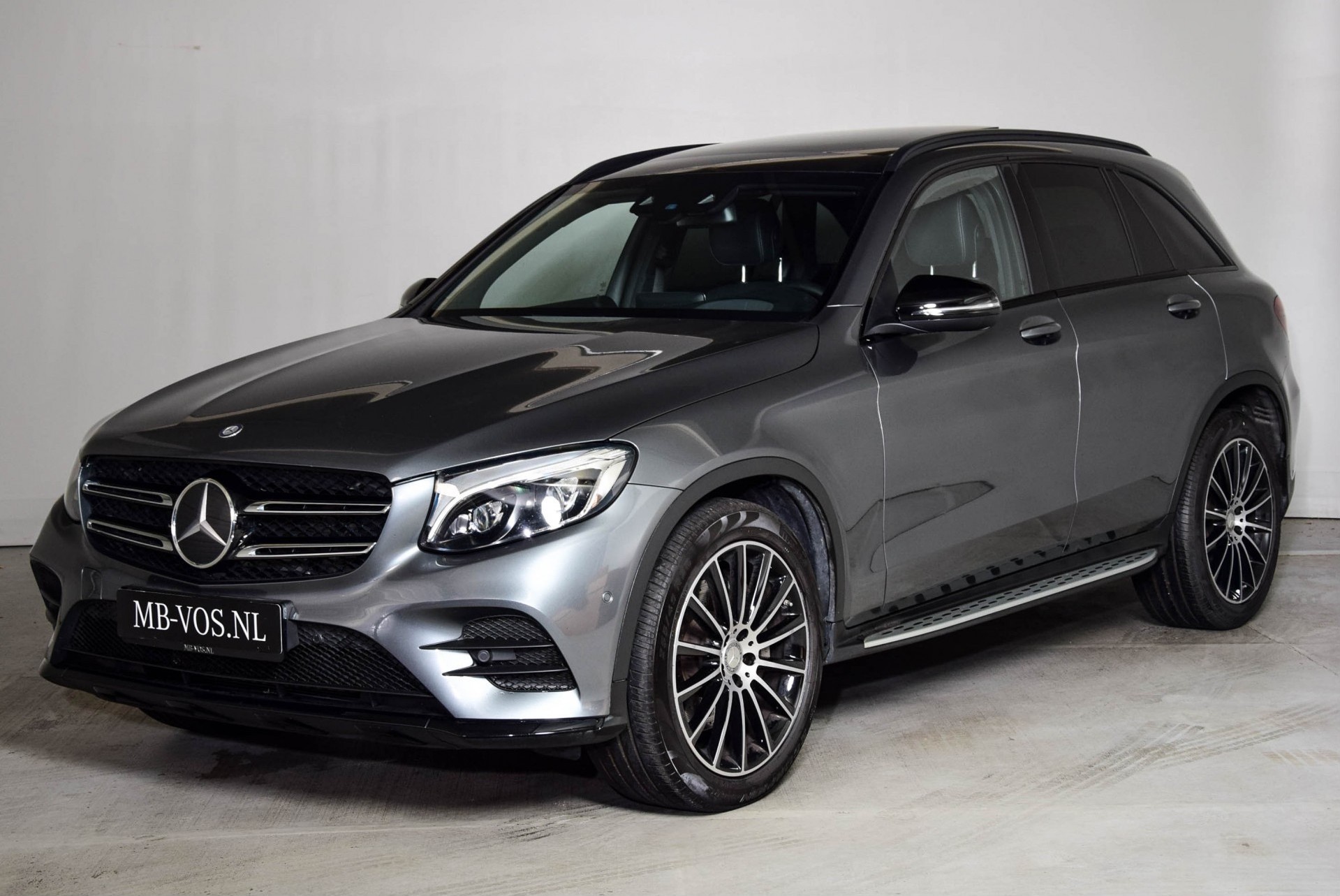 Mercedes-Benz GLC-Klasse 250 D 4MATIC 4M AMG Nightpakket Luchtvering/Distronic/Com/Panorama/Standkachel Aut9 Foto 1
