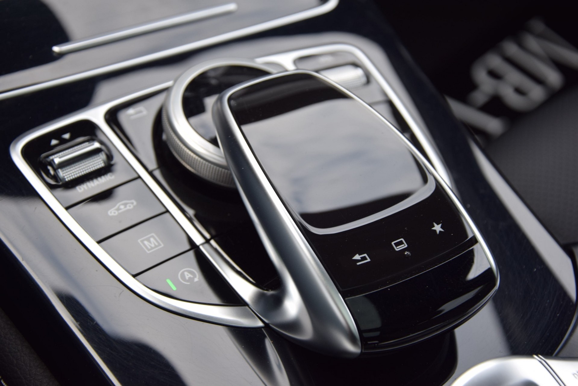 Mercedes-Benz GLC-Klasse 250 D 4MATIC 4M AMG Nightpakket Luchtvering/Distronic/Com/Panorama/Standkachel Aut9 Foto 13