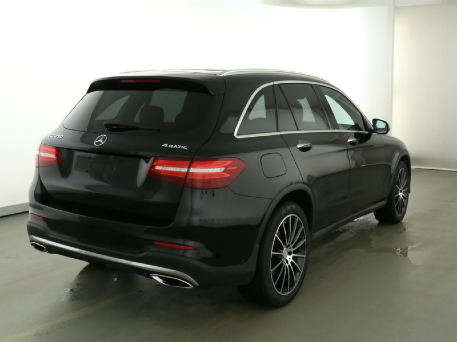 Mercedes-Benz GLC-Klasse 250 4M AMG Distronic/Com/ILS/HUD/Mem/Burmester/Keyless Aut9 Foto 2