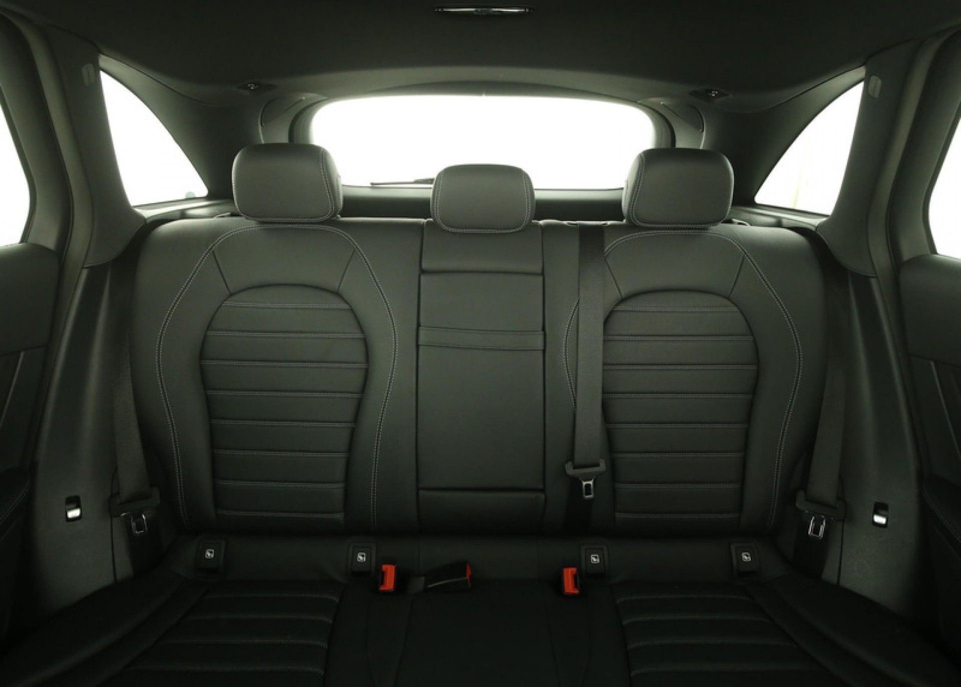 Mercedes-Benz GLC-Klasse 250 4M AMG Distronic/Com/ILS/HUD/Mem/Burmester/Keyless Aut9 Foto 7