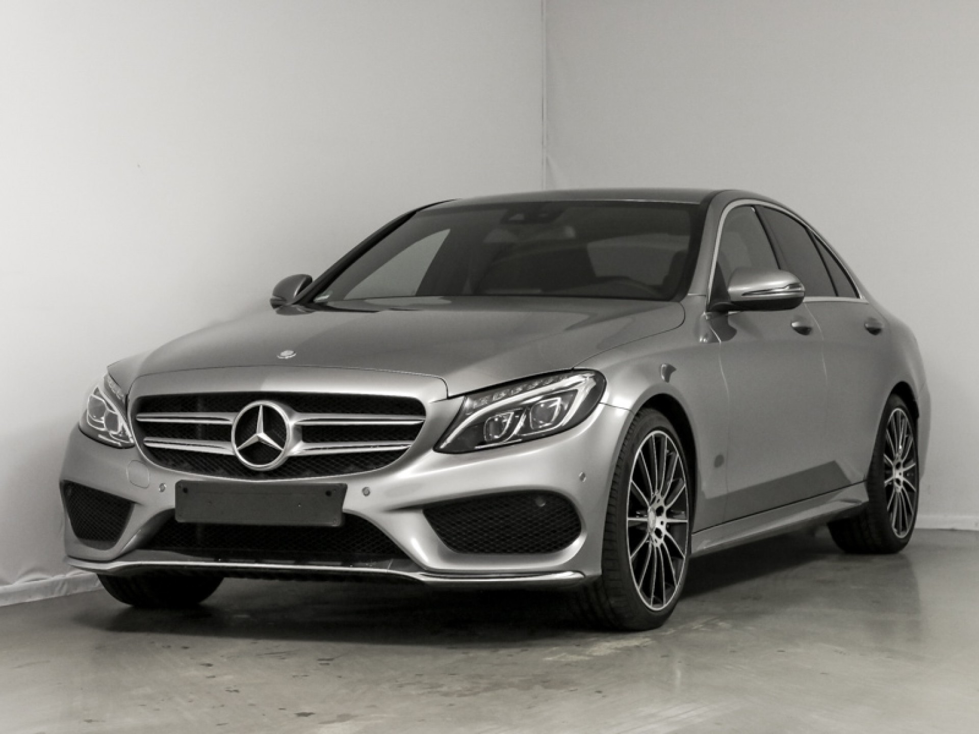 Mercedes-Benz C-Klasse 180 GERESERVEERD AMG Schuifdak/Leer/Nav/19"/ILS Aut7 Foto 1