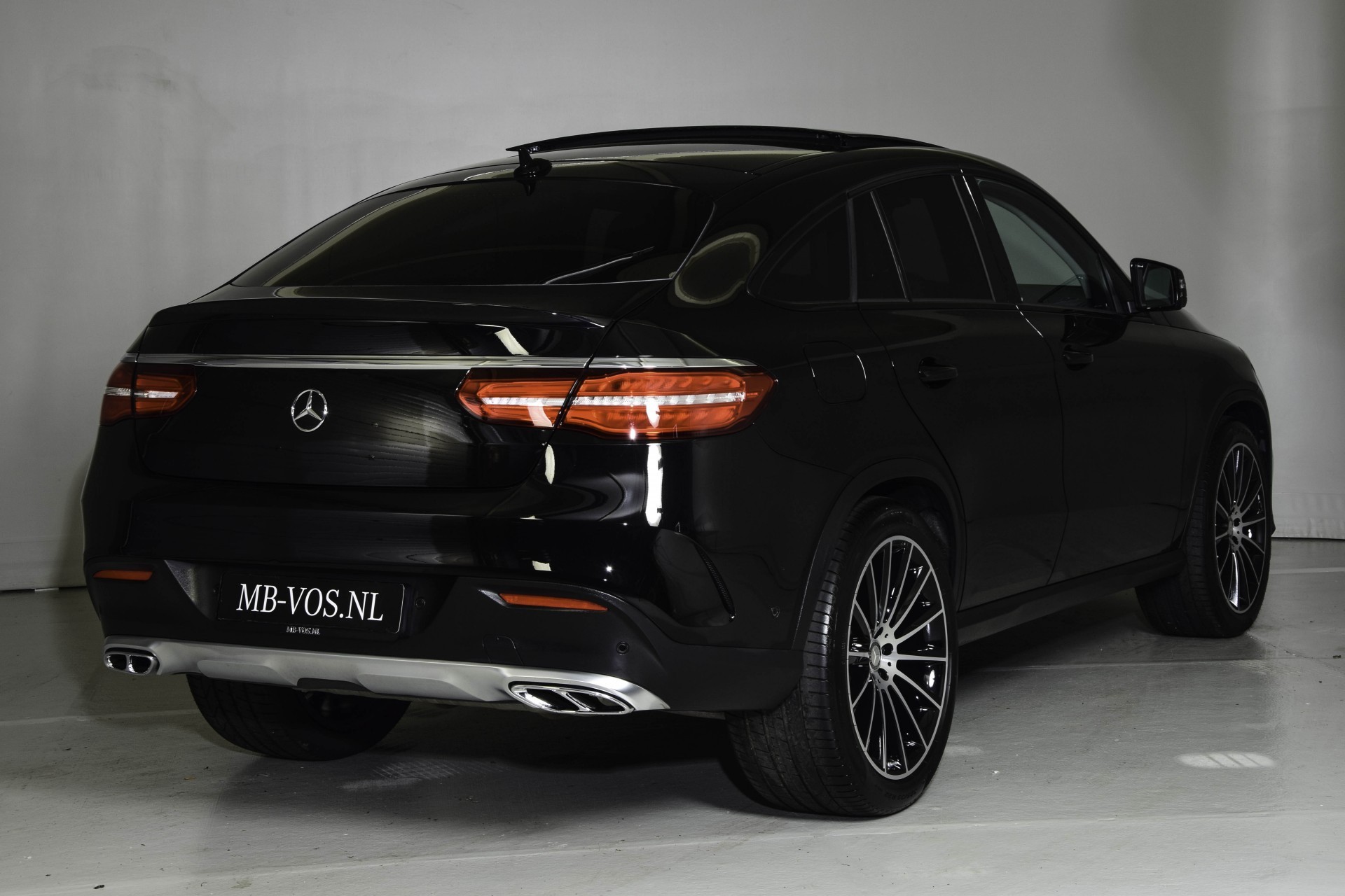 Mercedes-Benz GLE-Klasse Coupé 43 AMG 4-Matic Distronic/Panoramadak/Keyless/Harman-Kardon/22" Aut9 Foto 2