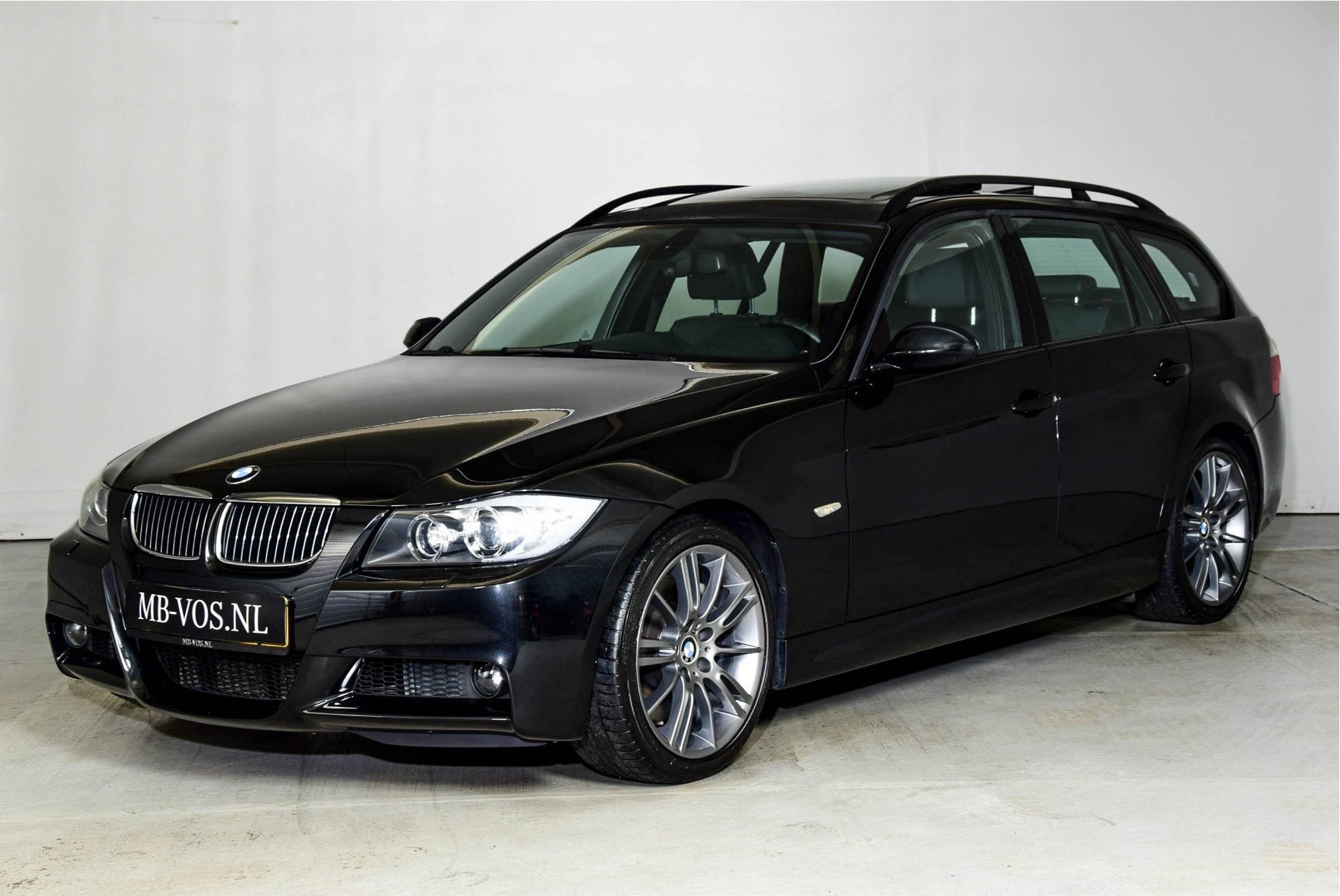 BMW 3 Serie Touring 335i High Executive M-Pakket Panorama/Xenon/Leder Aut6 Foto 1