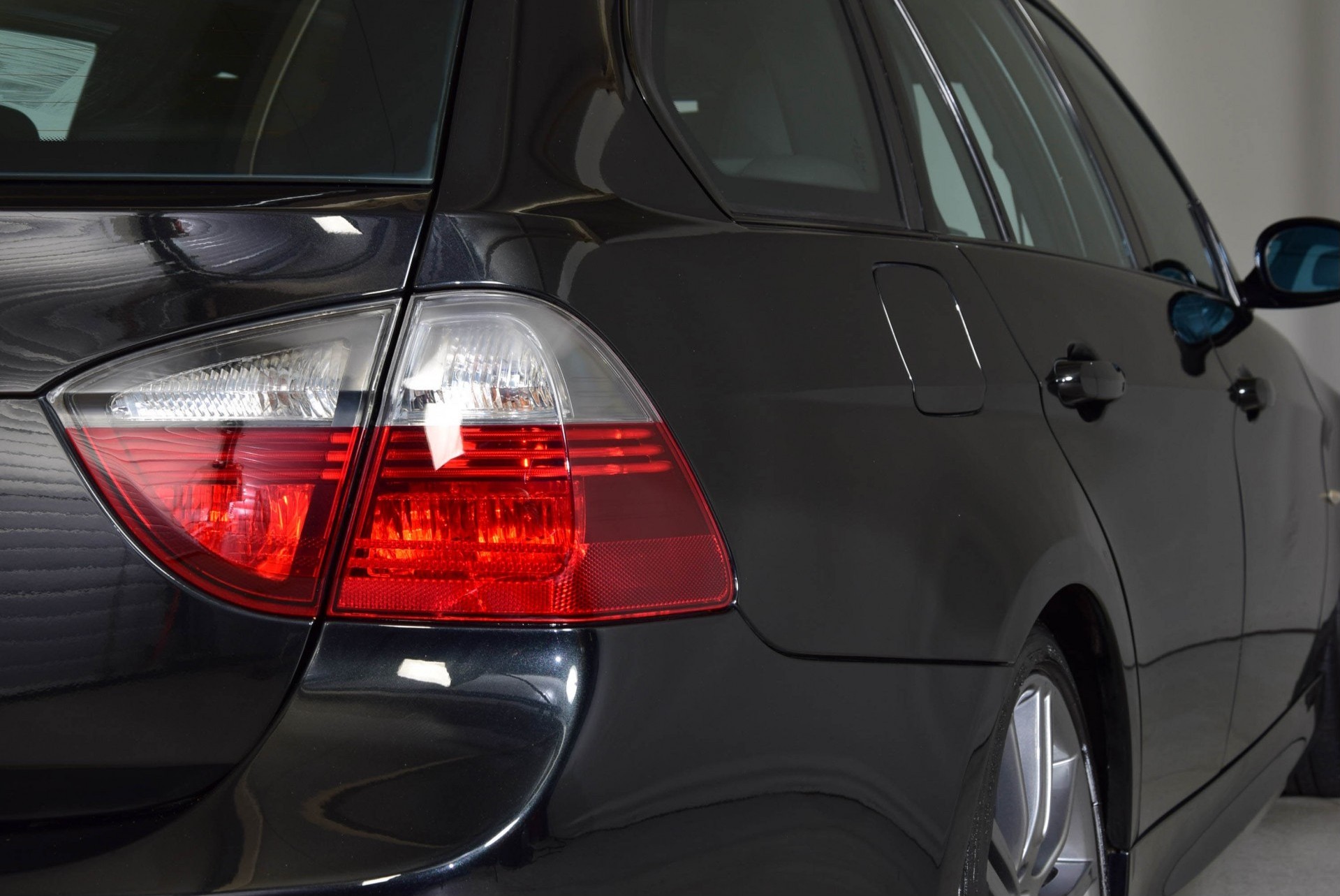 BMW 3 Serie Touring 335i High Executive M-Pakket Panorama/Xenon/Leder Aut6 Foto 19