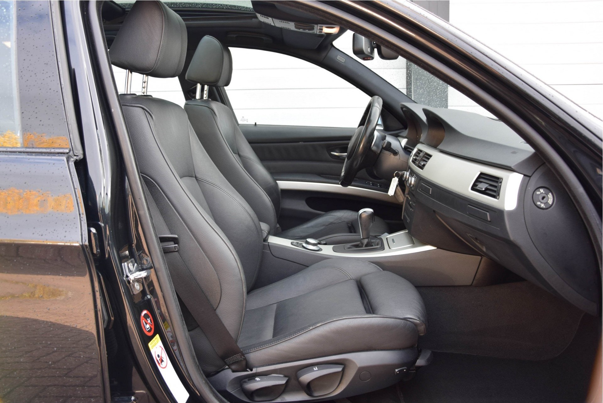 BMW 3 Serie Touring 335i High Executive M-Pakket Panorama/Xenon/Leder Aut6 Foto 3