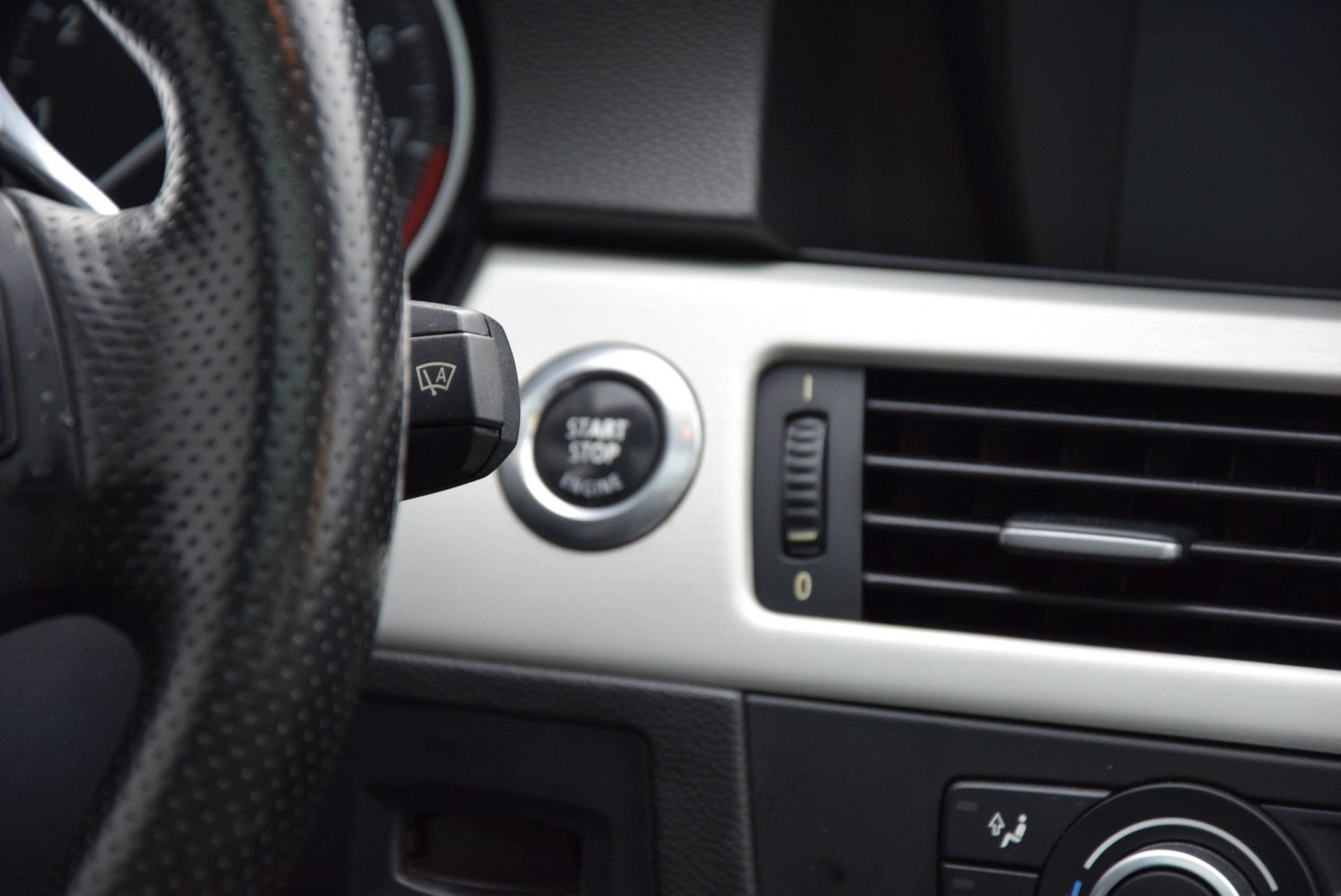 BMW 3 Serie Touring 335i High Executive M-Pakket Panorama/Xenon/Leder Aut6 Foto 9