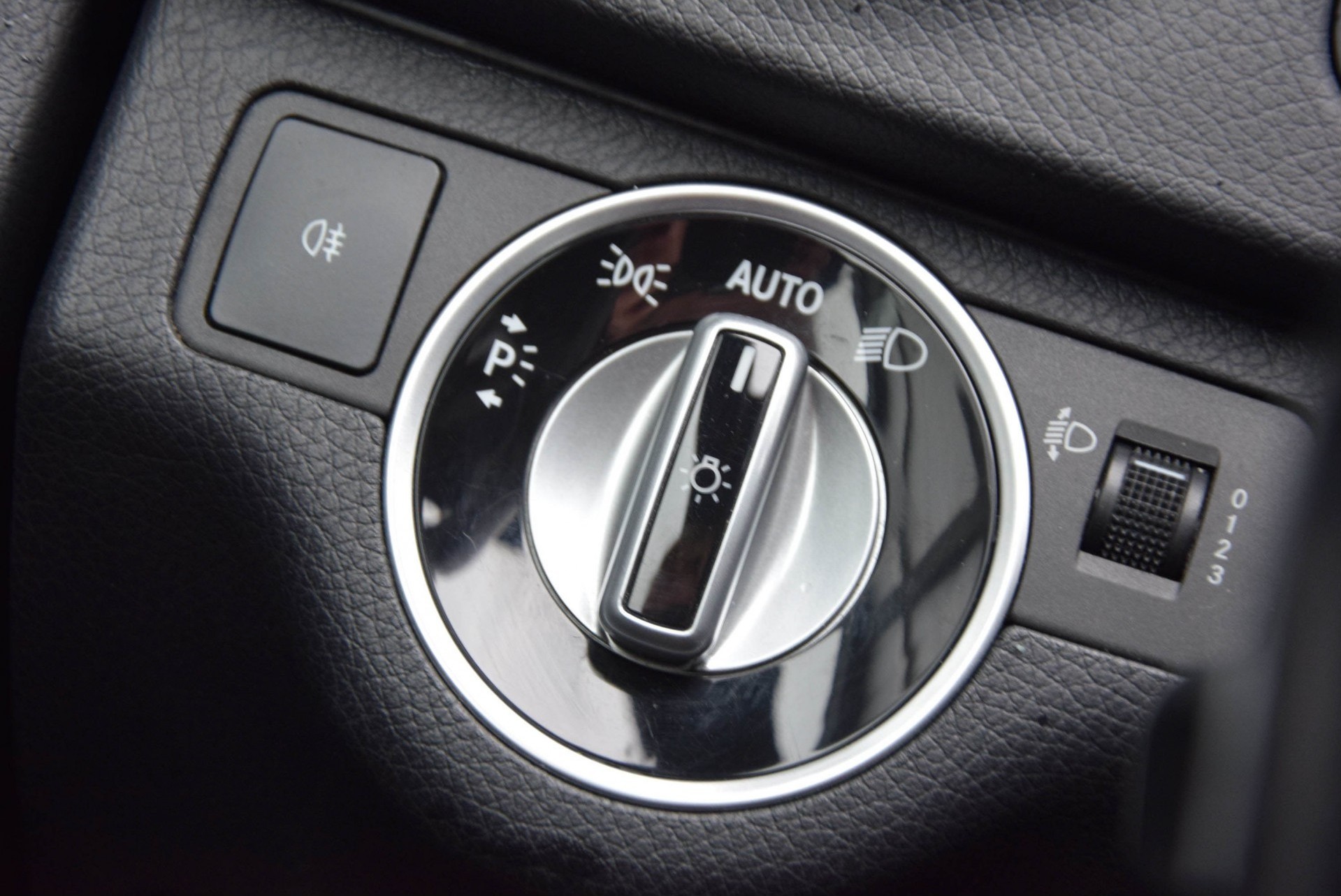 Mercedes-Benz C-Klasse 180 CDI Avantgarde AMG Nav/PDC/18" Aut7 Foto 10