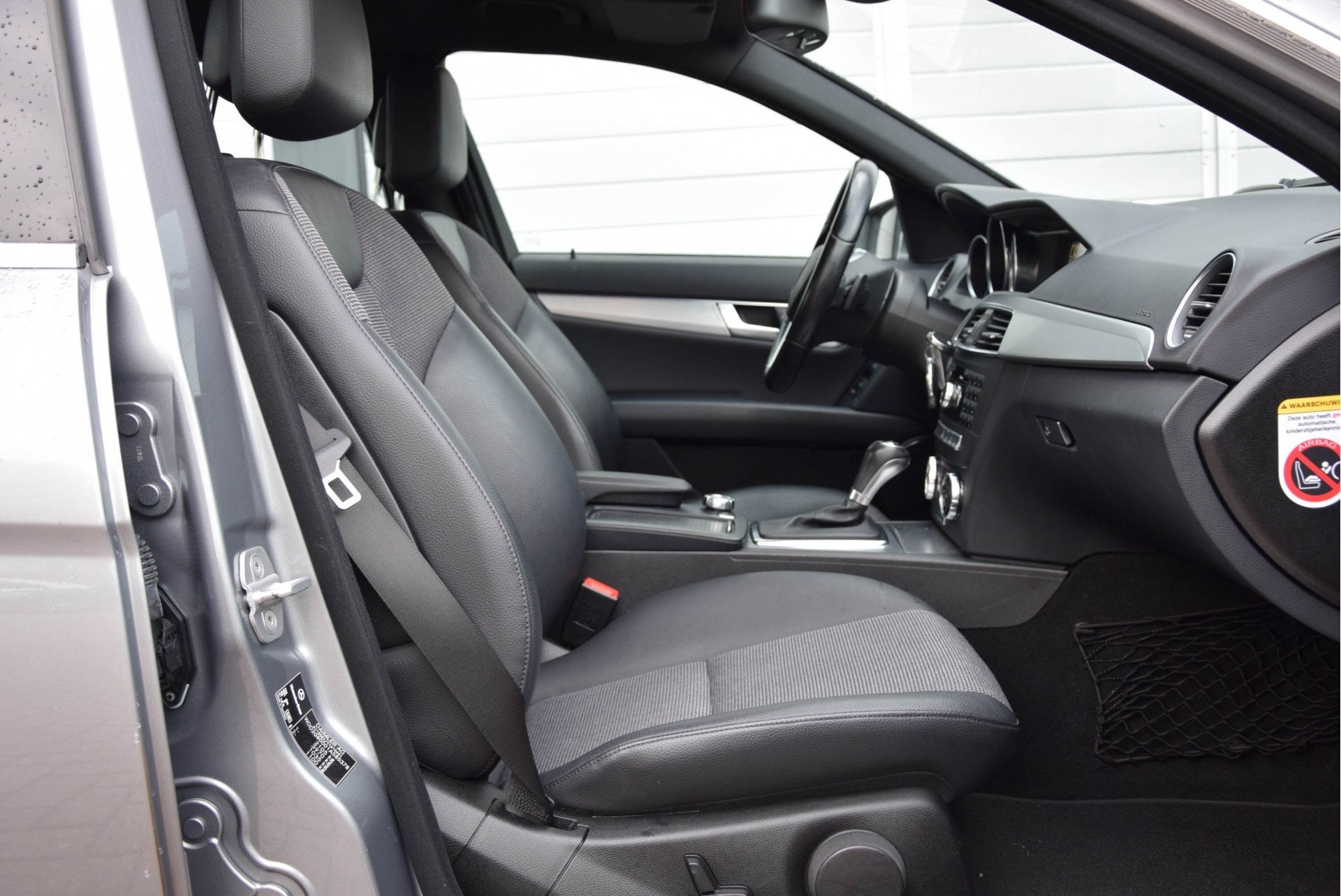 Mercedes-Benz C-Klasse 180 CDI Avantgarde AMG Nav/PDC/18" Aut7 Foto 3