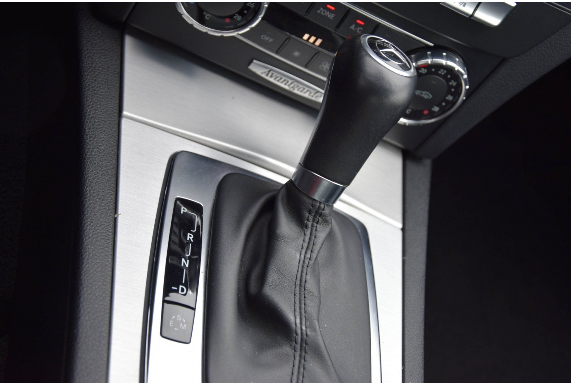 Mercedes-Benz C-Klasse 180 CDI Avantgarde AMG Nav/PDC/18" Aut7 Foto 7