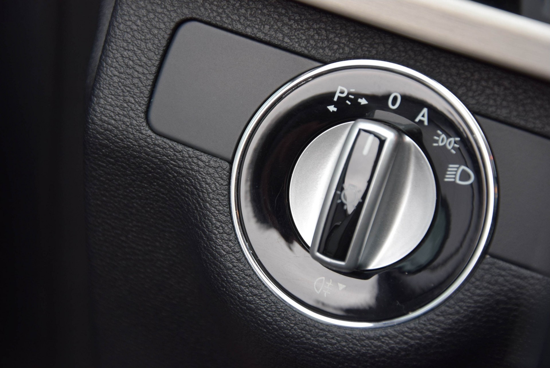 Mercedes-Benz E-Klasse 350 Cdi AMG Distronic/Dak/ILS/Harman-Kardon Aut7 Foto 9