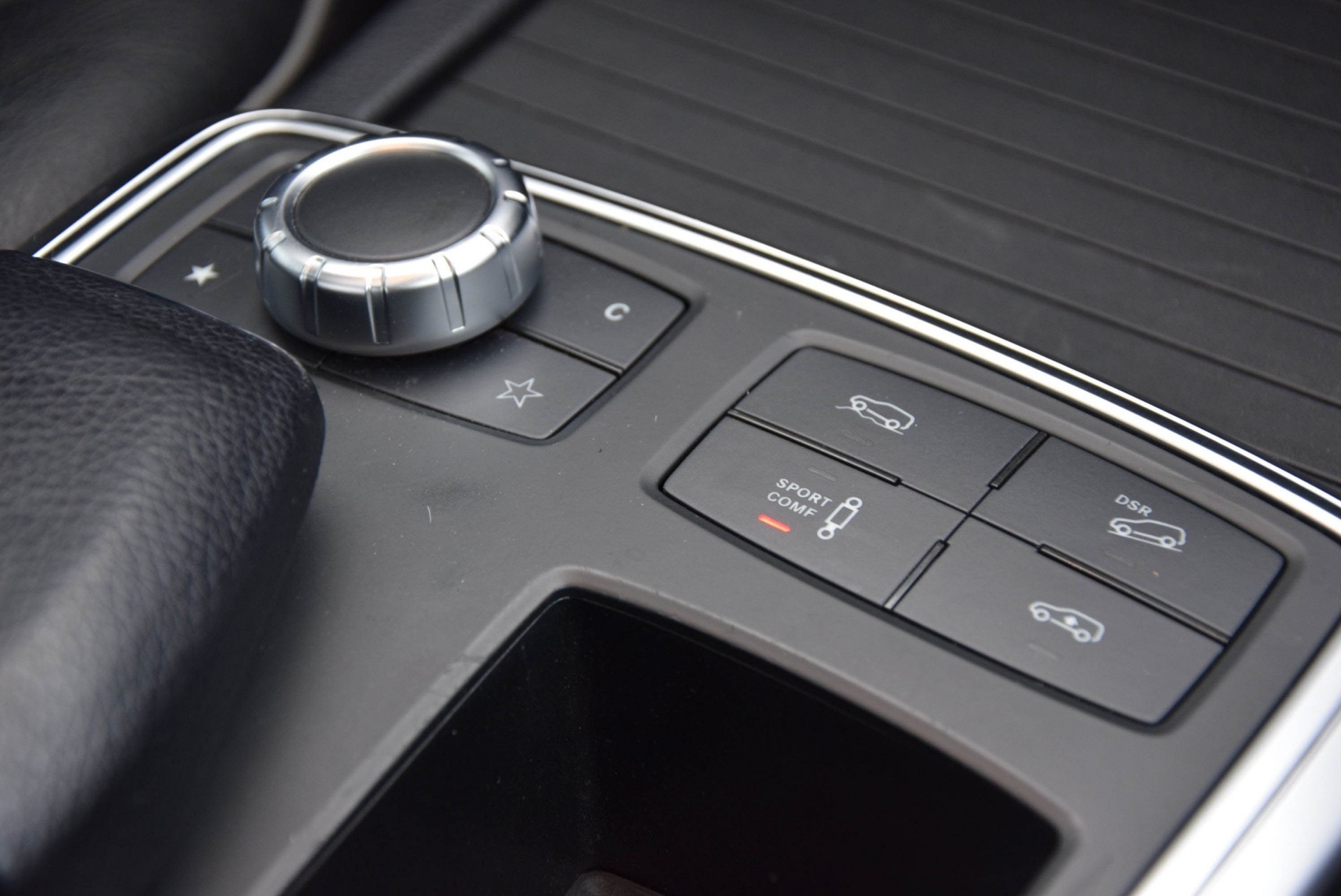 Mercedes-Benz M-Klasse ML 350 Bluetec 4M AMG Panorama/Luchtvering/Mem/TV/Keyless VAN Aut7 Foto 15