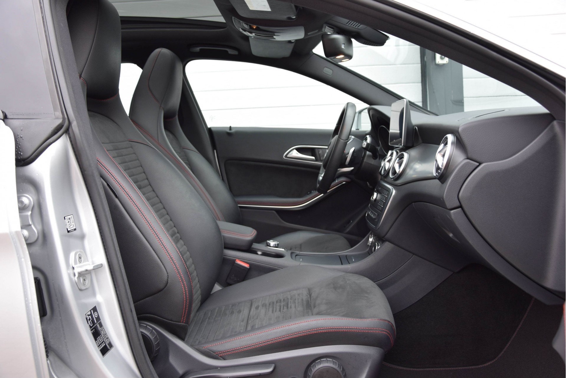 Mercedes-Benz CLA-Klasse Shooting Brake 200 AMG Panorama/Camera/Xenon/Ambition Aut7 Foto 3