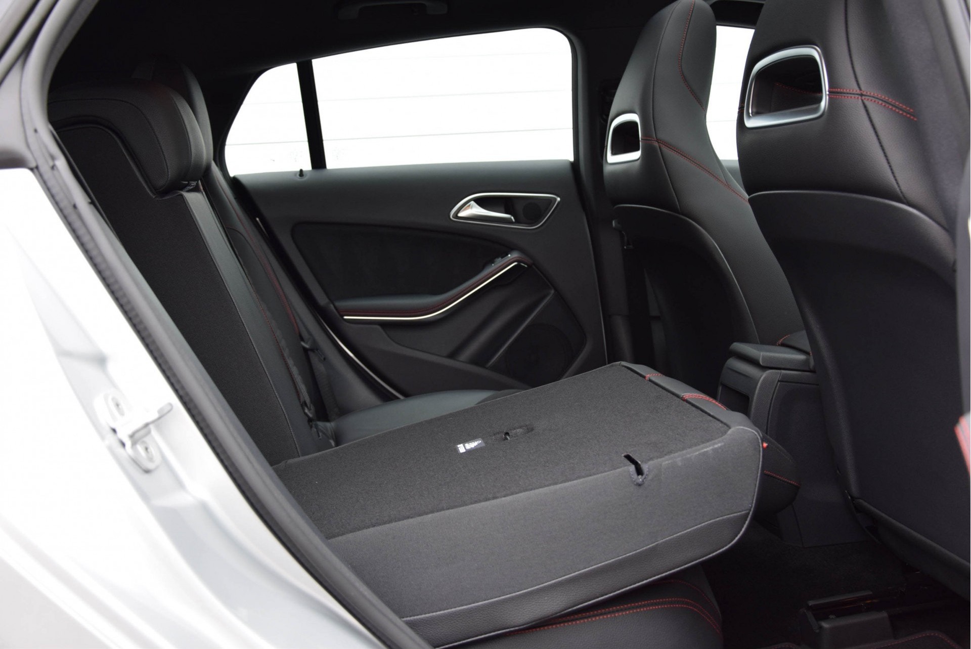 Mercedes-Benz CLA-Klasse Shooting Brake 200 AMG Panorama/Camera/Xenon/Ambition Aut7 Foto 5