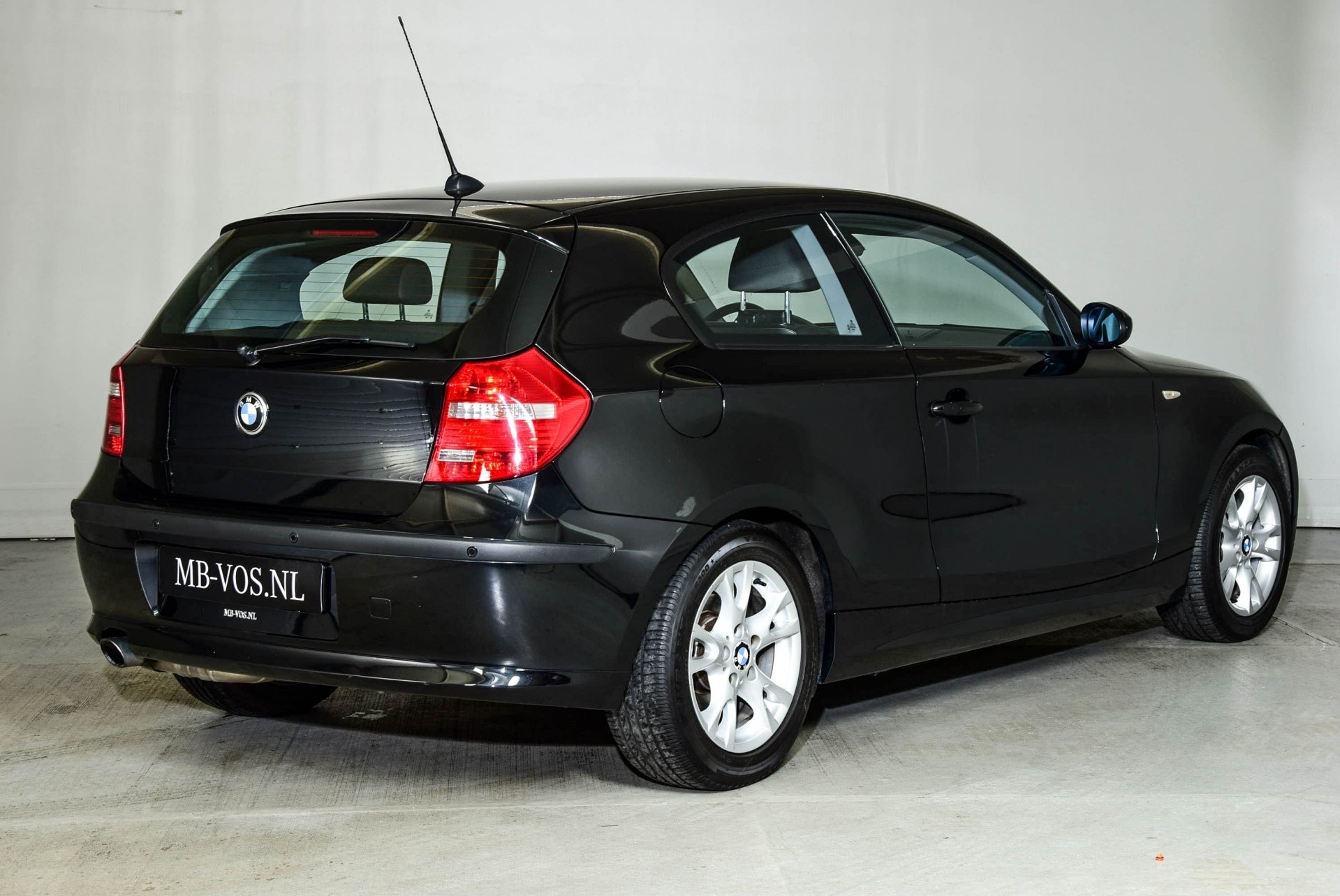 BMW 1 Serie 116I BUSINESS LINE Foto 2