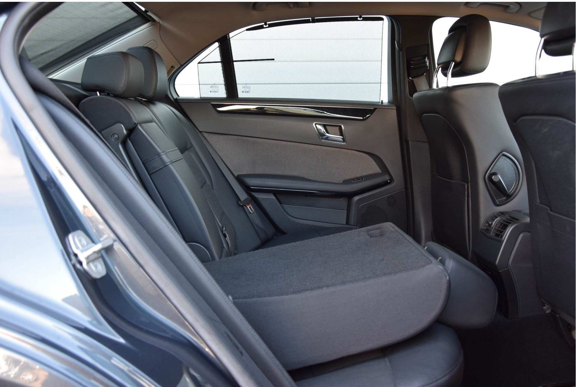 Mercedes-Benz E-Klasse 220 Cdi Avantgarde Schuifdak/Aut trekhk/ILS Aut7 Foto 5