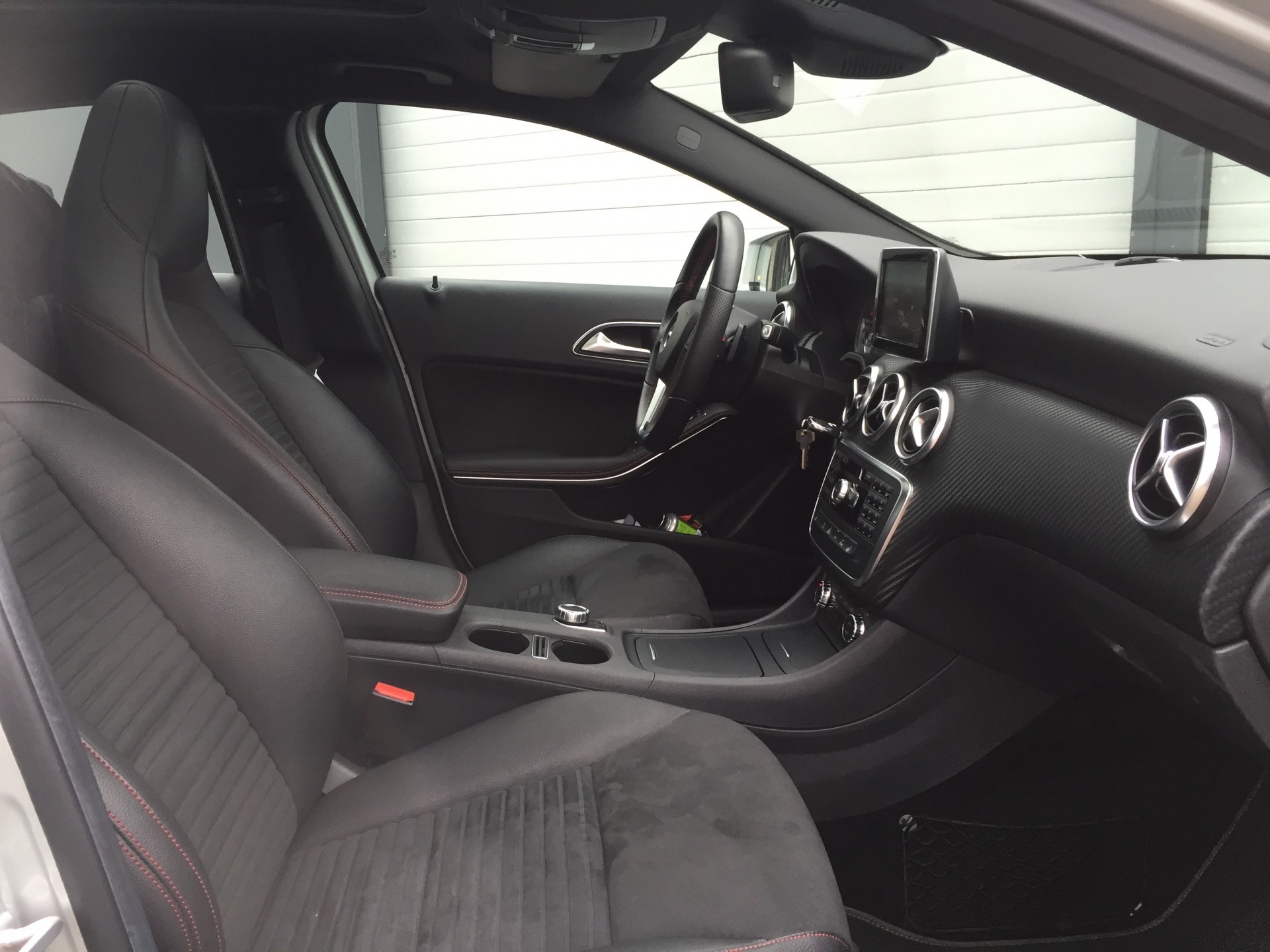 Mercedes-Benz A-Klasse 220 Cdi 4-MATIC AMG Panorama/Distronic/Com Aut7 Foto 3