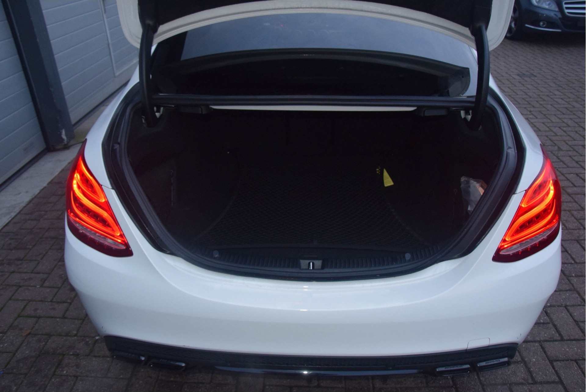 Mercedes-Benz C-Klasse 63 AMG S 510 pk Night/Carbon/Panorama/Keyless/Distronic/Sound/HUD Aut7 Foto 40