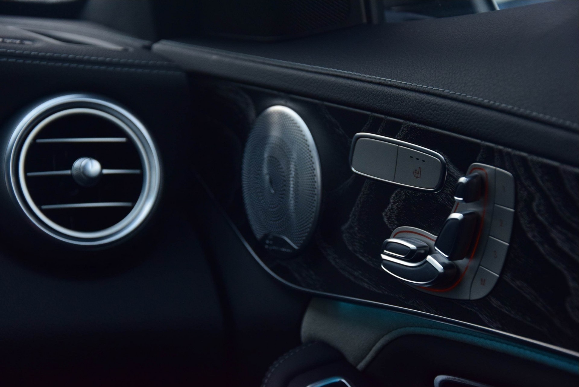 Mercedes-Benz C-Klasse 63 AMG S 510 pk Night/Carbon/Panorama/Keyless/Distronic/Sound/HUD Aut7 Foto 8