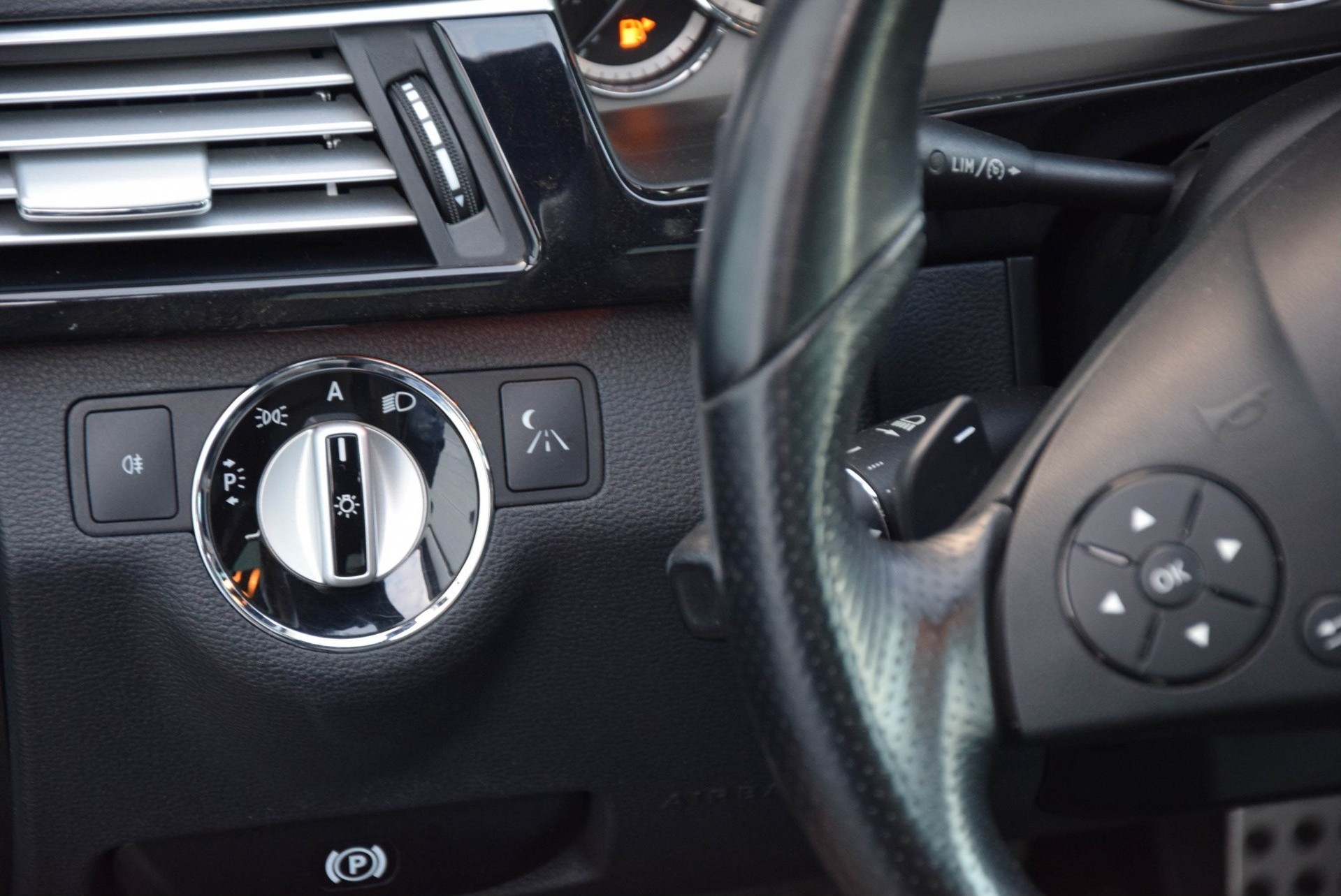 Mercedes-Benz E-Klasse 350 CGI AMG Nachtzicht/Com/Dak/Sound/Mem/ILS Aut7 Foto 16