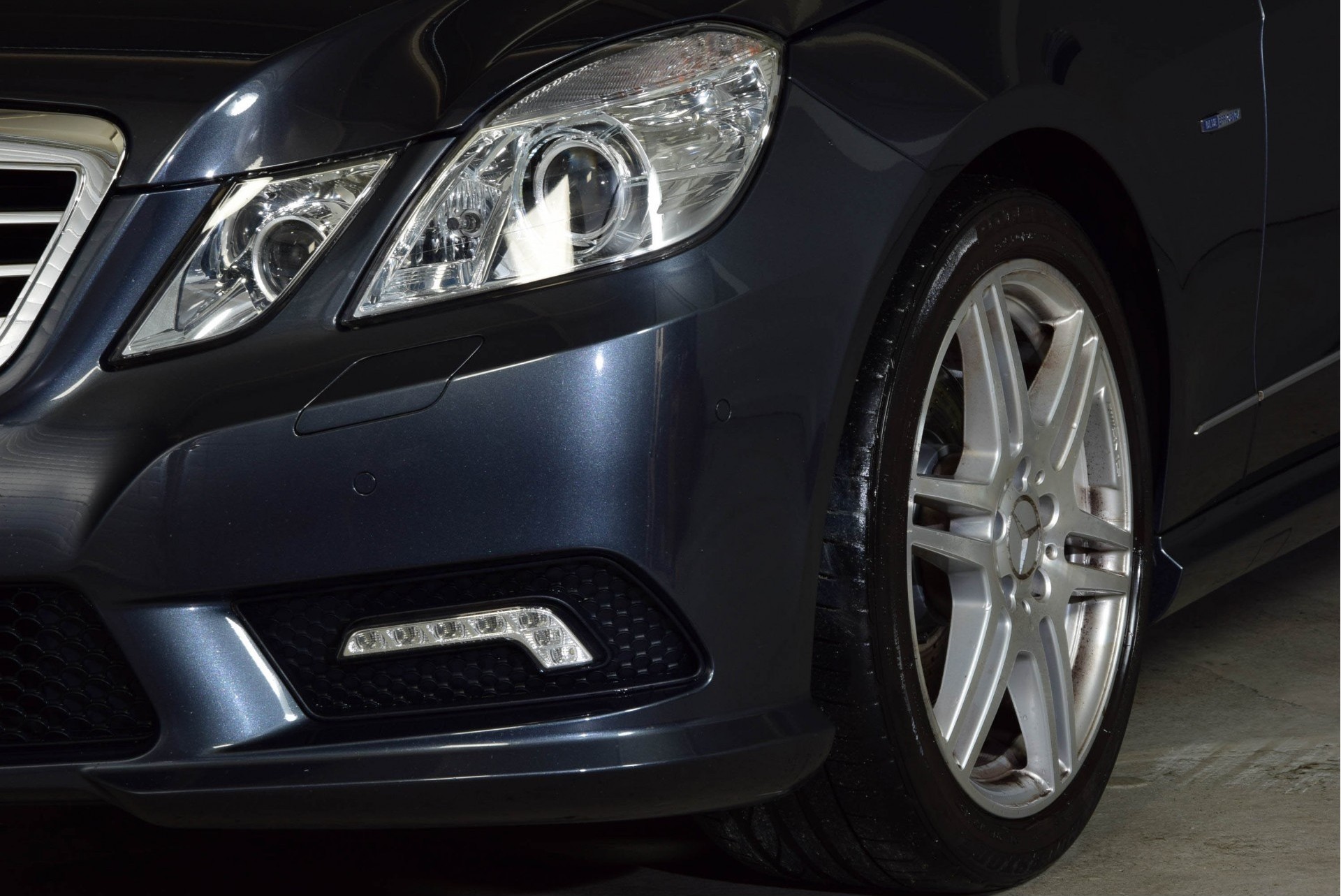 Mercedes-Benz E-Klasse 350 CGI AMG Nachtzicht/Com/Dak/Sound/Mem/ILS Aut7 Foto 19