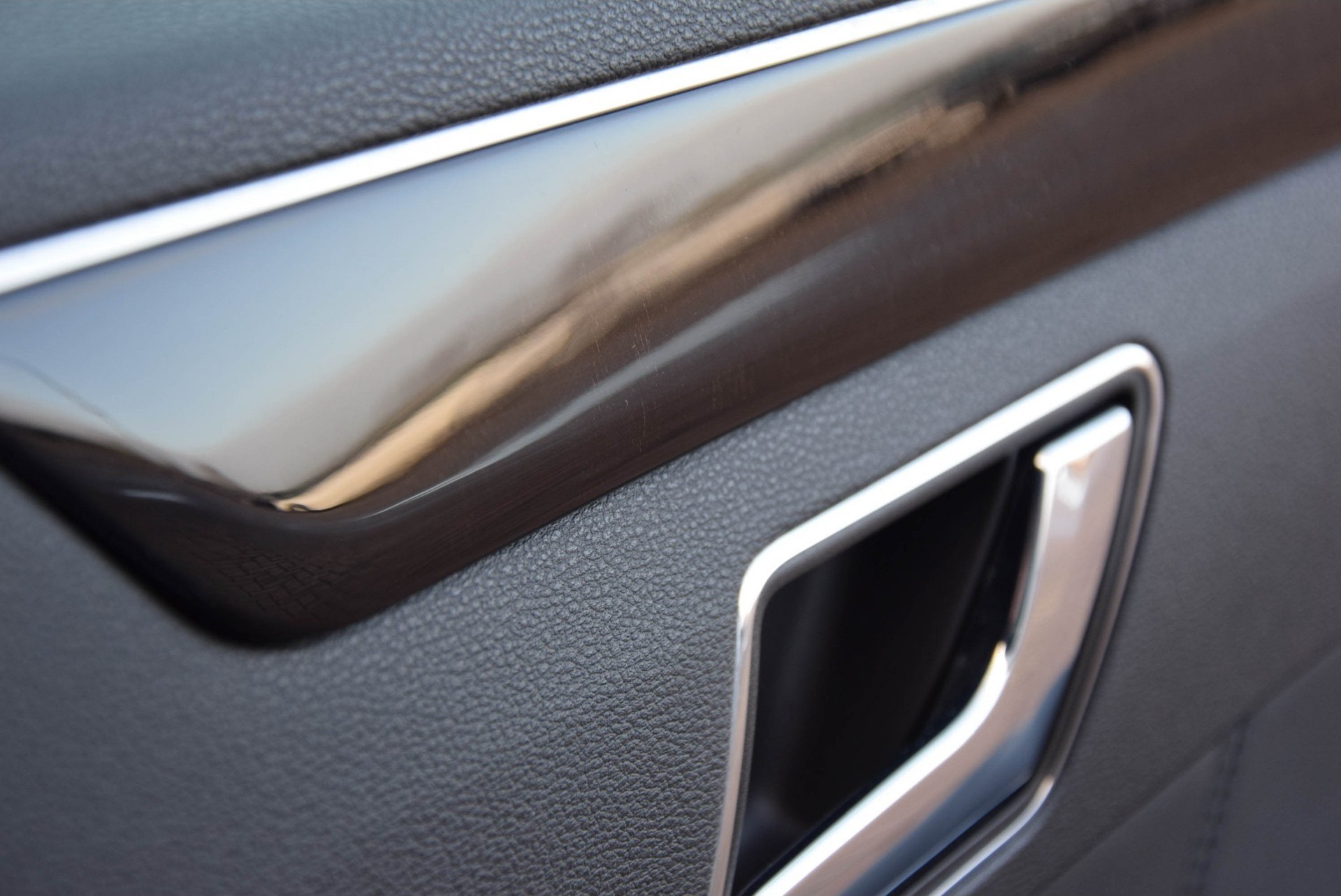 Mercedes-Benz E-Klasse 350 CGI AMG Nachtzicht/Com/Dak/Sound/Mem/ILS Aut7 Foto 9