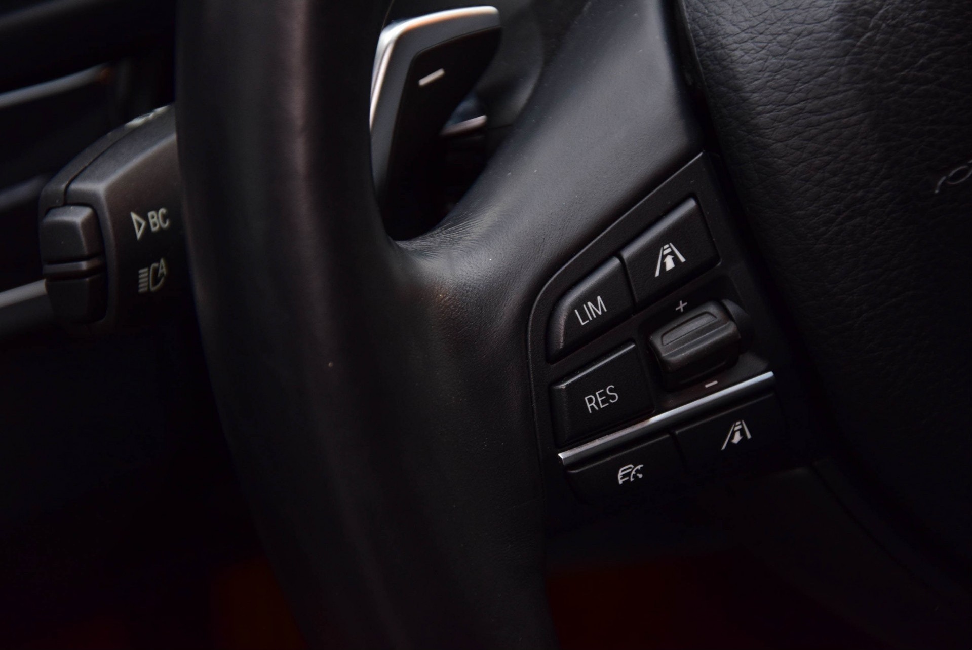 BMW 5 Serie M550XD B&O Nappa/ACC/Keyless Aut8 Foto 14