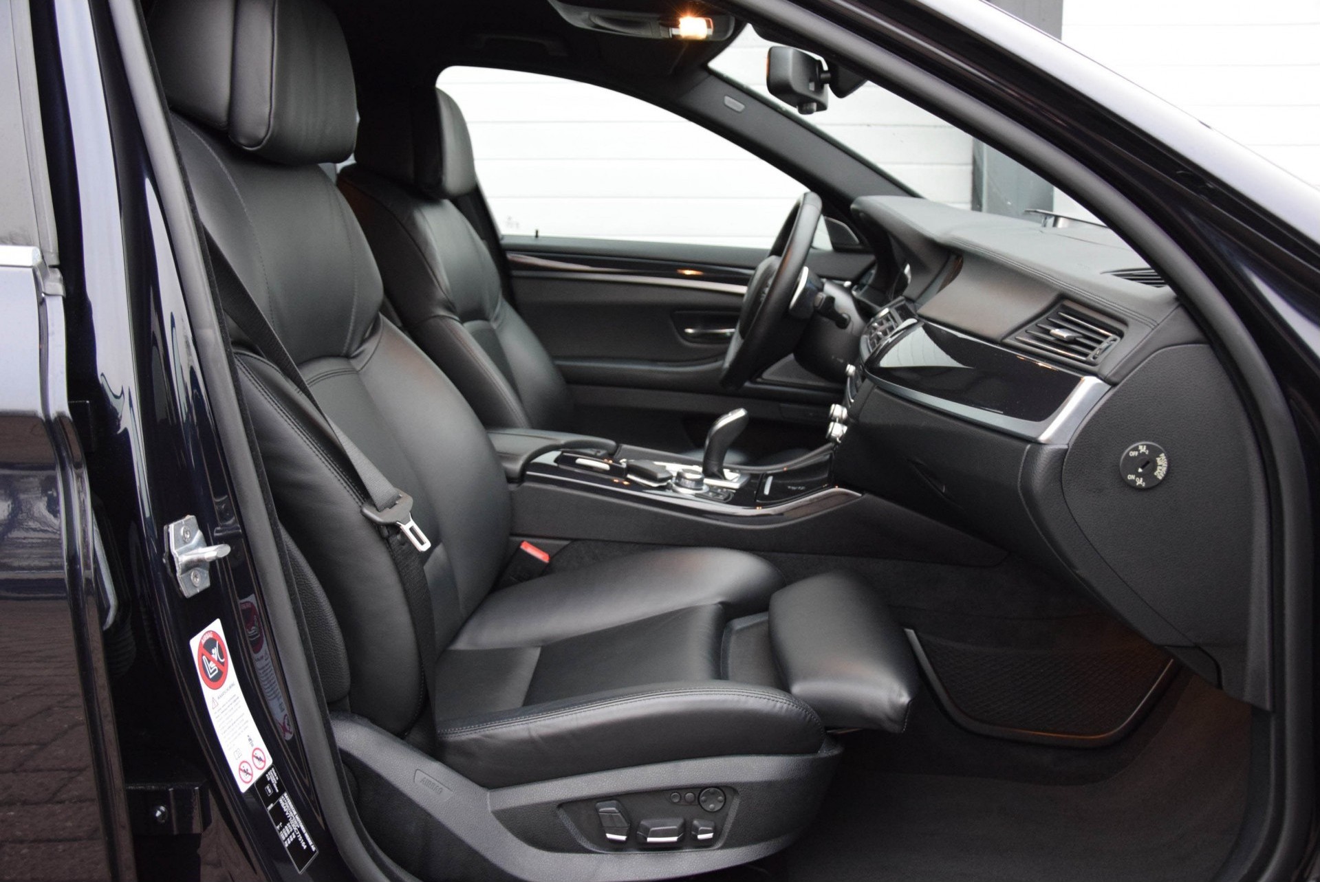 BMW 5 Serie M550XD B&O Nappa/ACC/Keyless Aut8 Foto 3