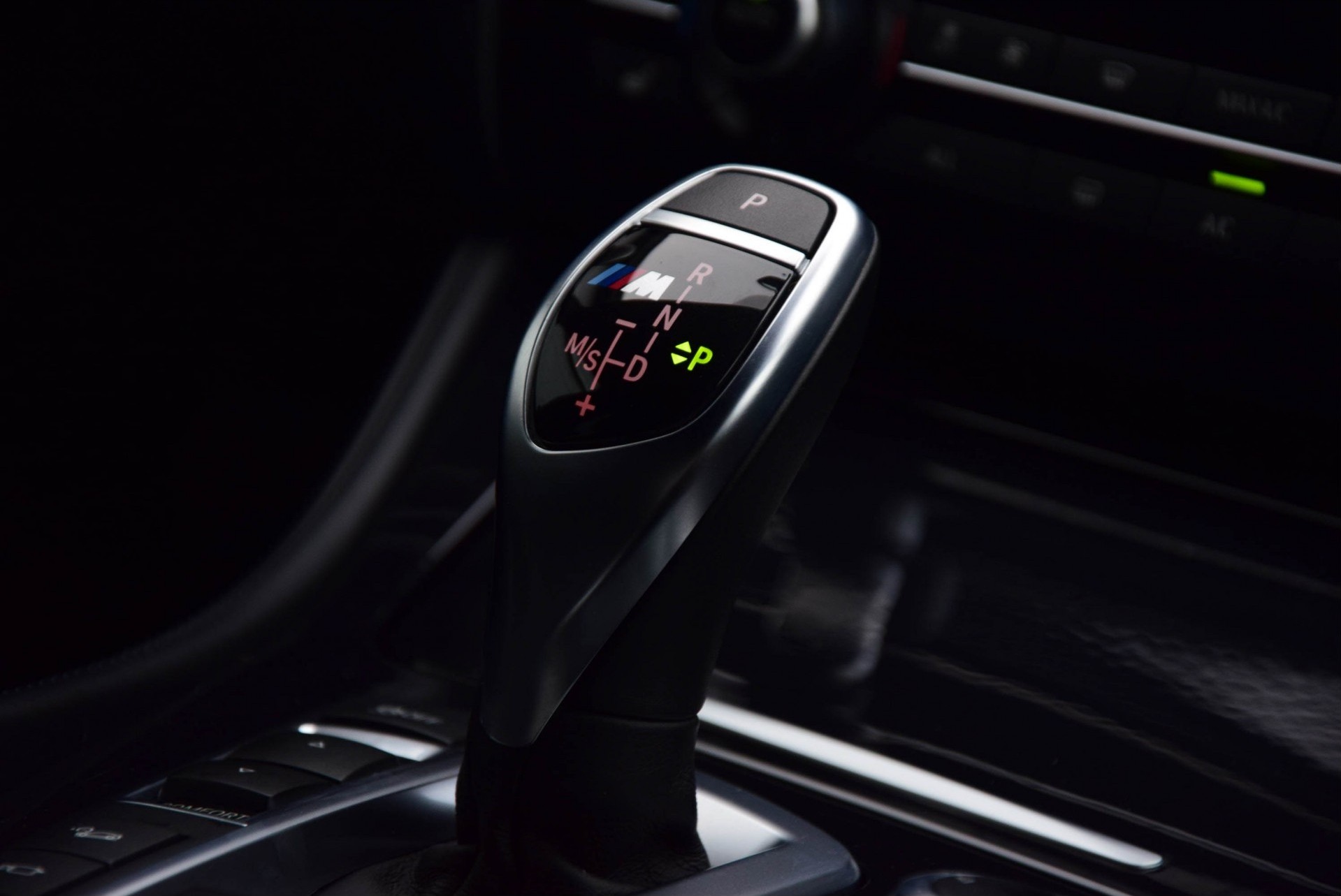 BMW 5 Serie M550XD B&O Nappa/ACC/Keyless Aut8 Foto 8