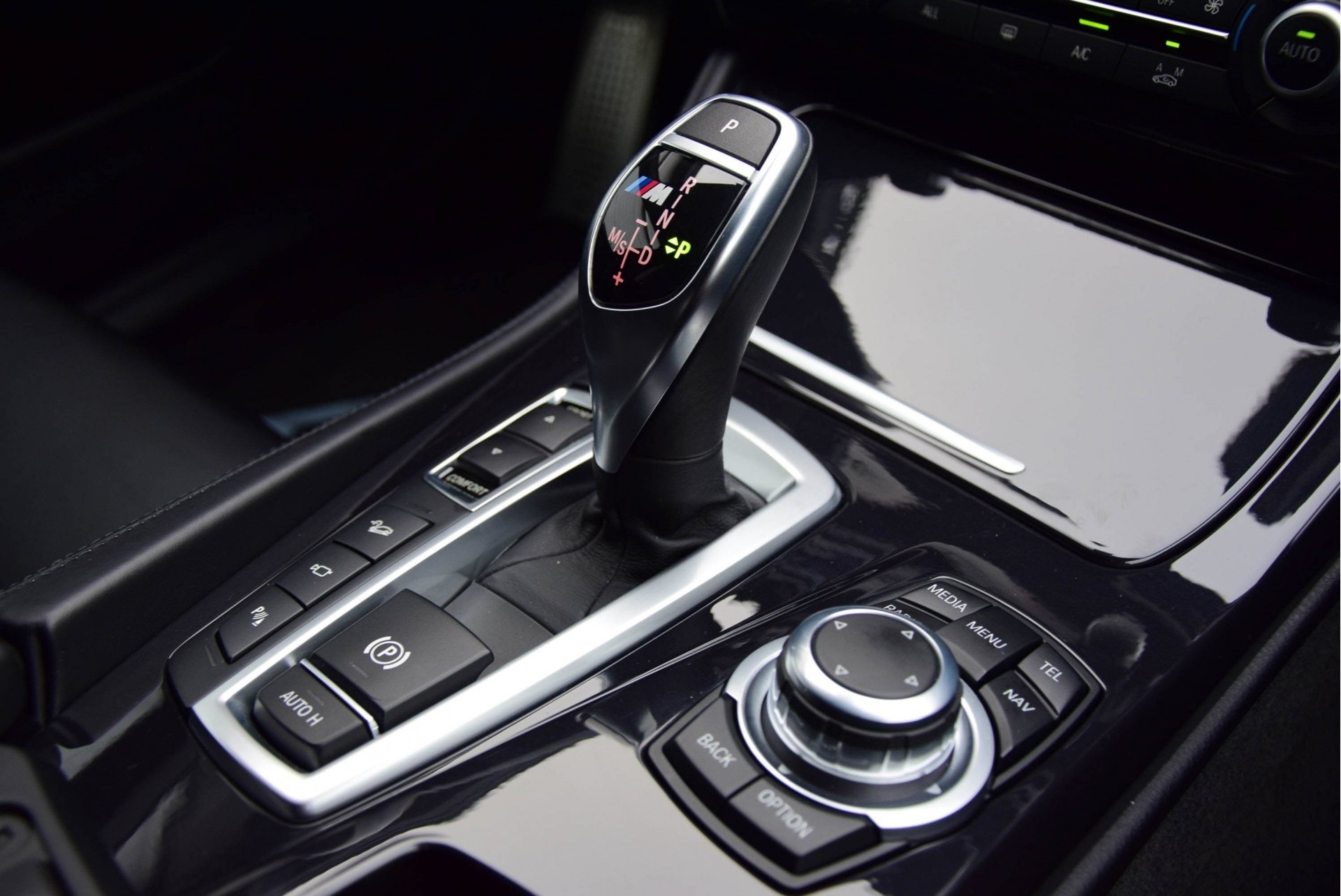 BMW 5 Serie M550XD B&O Nappa/ACC/Keyless Aut8 Foto 9