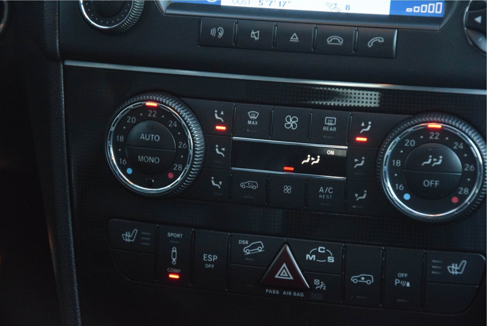 Mercedes-Benz M-Klasse 63 AMG 4-Matic Exclusive/Harman-Kardon/Dak/Mem/Luchtvering Aut7 Foto 8