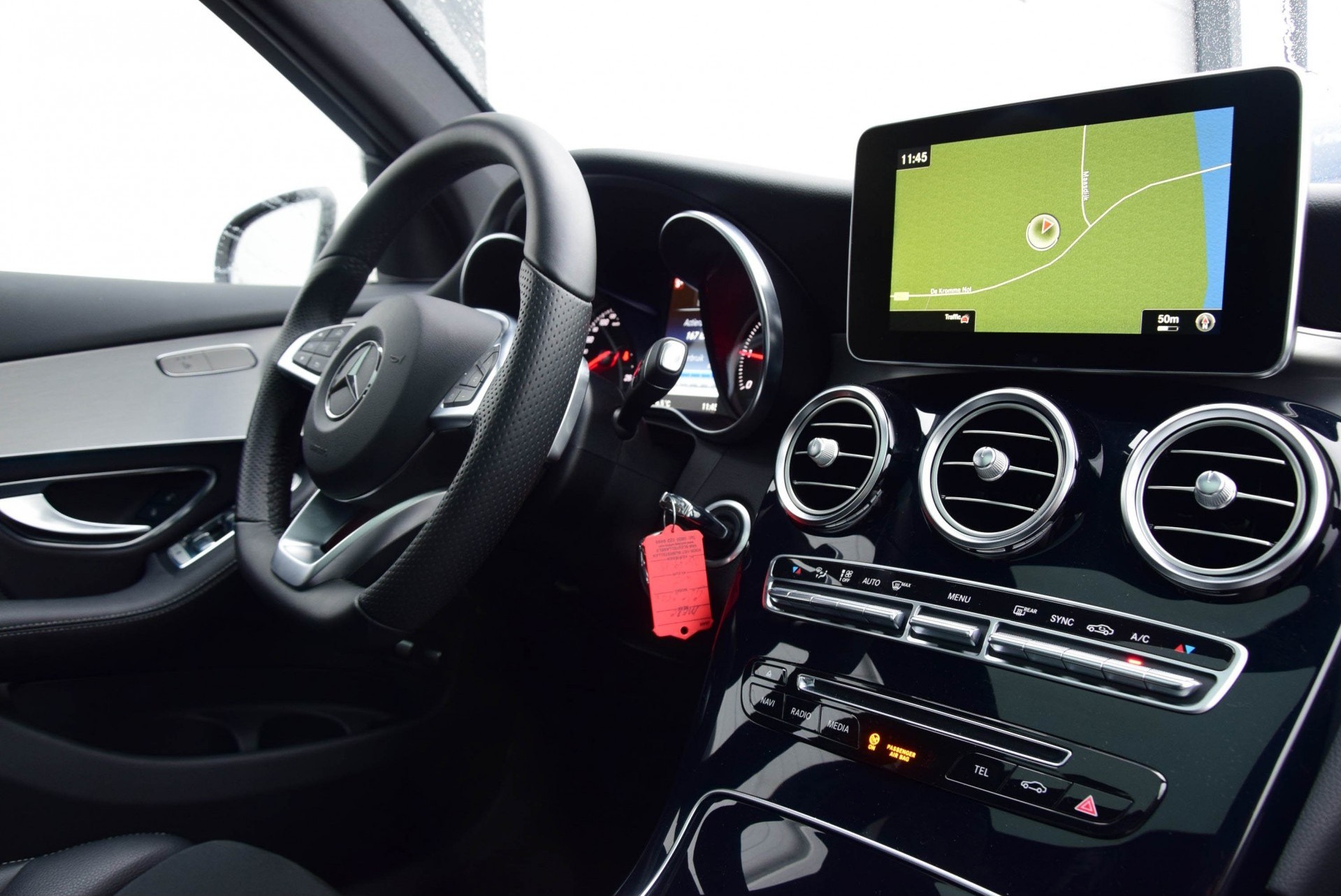 Mercedes-Benz GLC-Klasse 250 D 4MATIC AMG Panorama/Luchtvering/Distronic/Burmeister Aut9 Foto 29