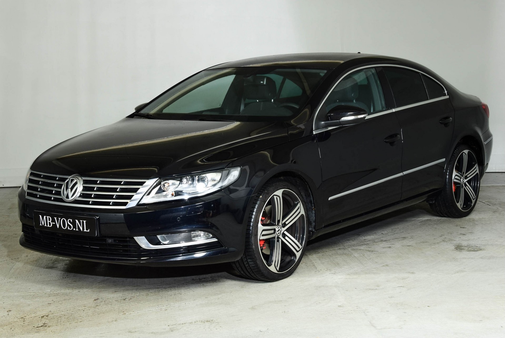 Volkswagen CC 1.8 TSI Xenon/Camera/Groot Navi/19" Aut7 Foto 1