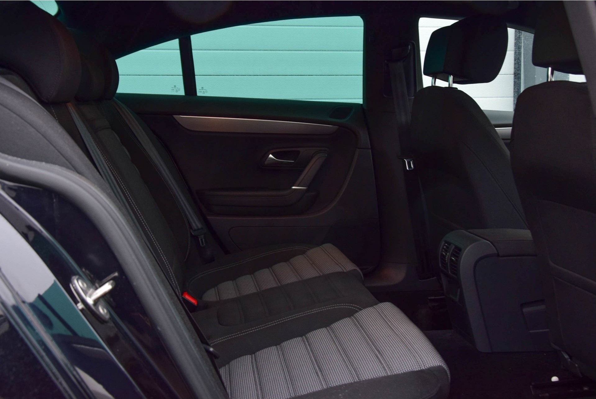 Volkswagen CC 1.8 TSI Xenon/Camera/Groot Navi/19" Aut7 Foto 4