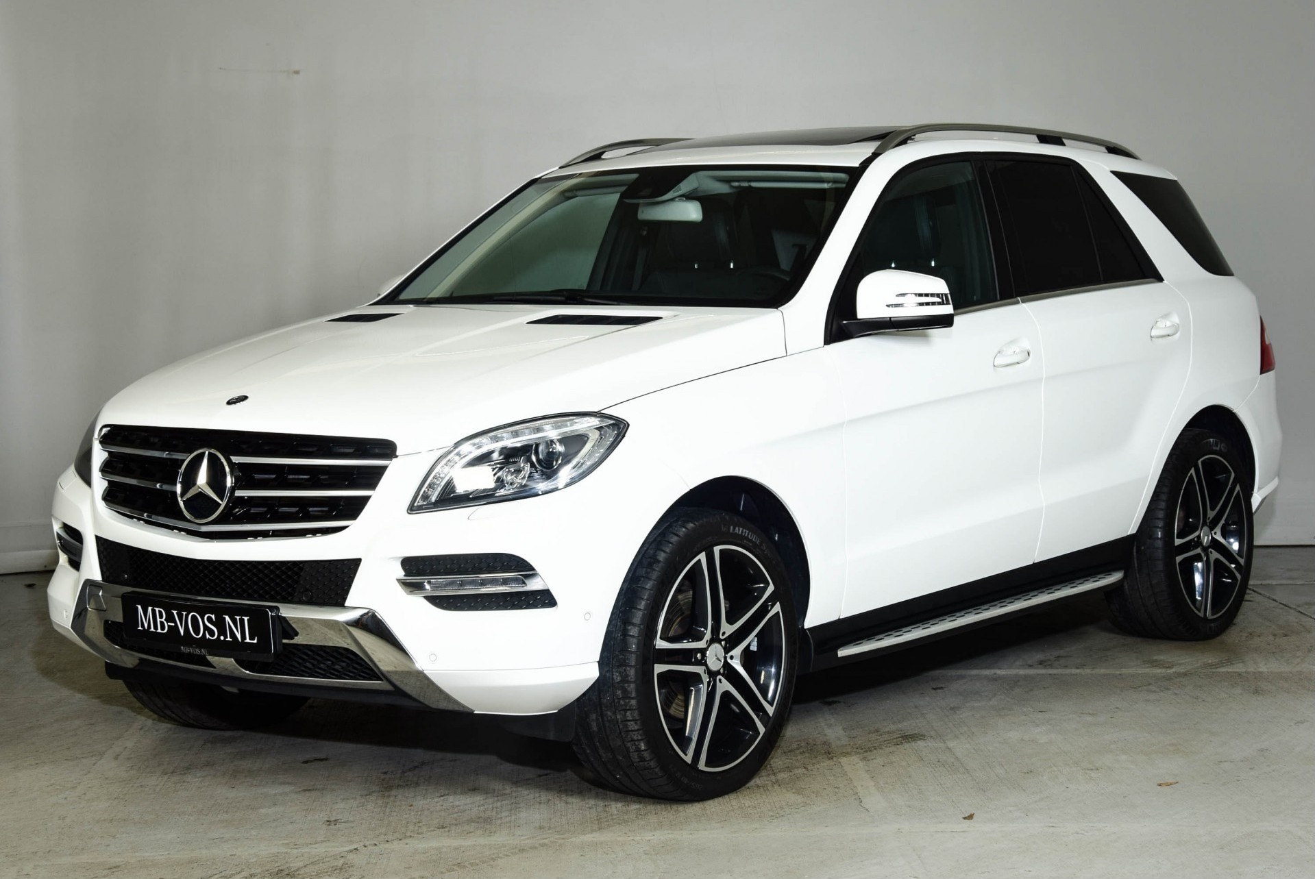 Mercedes-Benz M-Klasse 350 Bluetec 4-Matic Luchtvering/Dak/AMG/Com/ILS Aut7 Foto 1