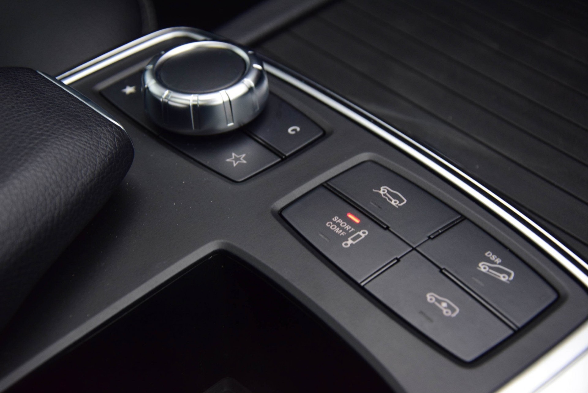 Mercedes-Benz M-Klasse 350 Bluetec 4-Matic Luchtvering/Dak/AMG/Com/ILS Aut7 Foto 11