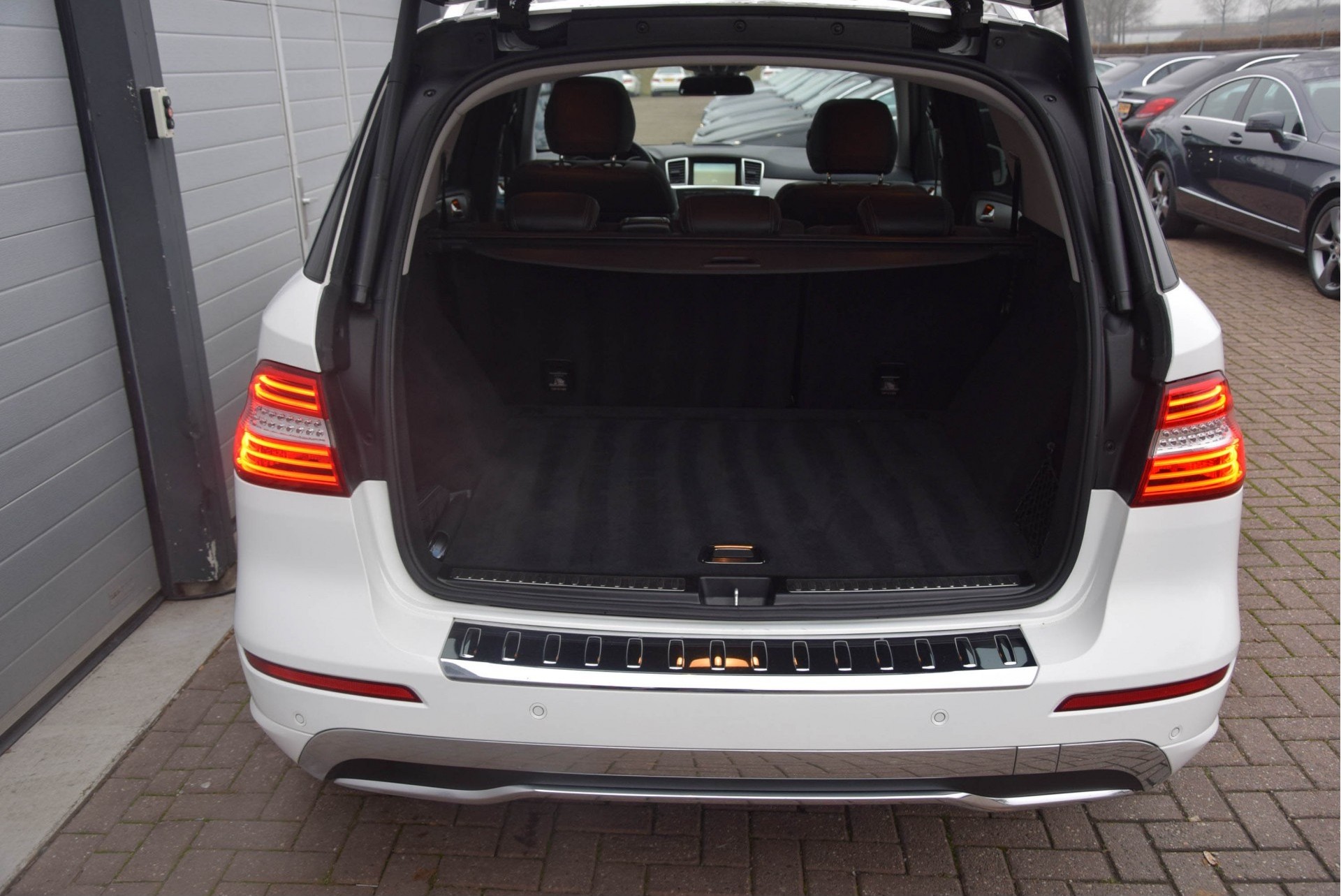 Mercedes-Benz M-Klasse 350 Bluetec 4-Matic Luchtvering/Dak/AMG/Com/ILS Aut7 Foto 15