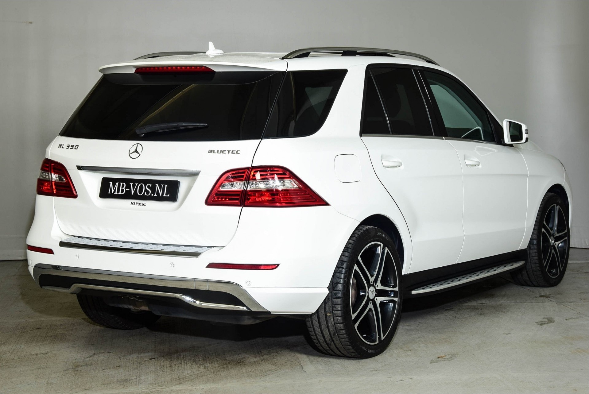 Mercedes-Benz M-Klasse 350 Bluetec 4-Matic Luchtvering/Dak/AMG/Com/ILS Aut7 Foto 2